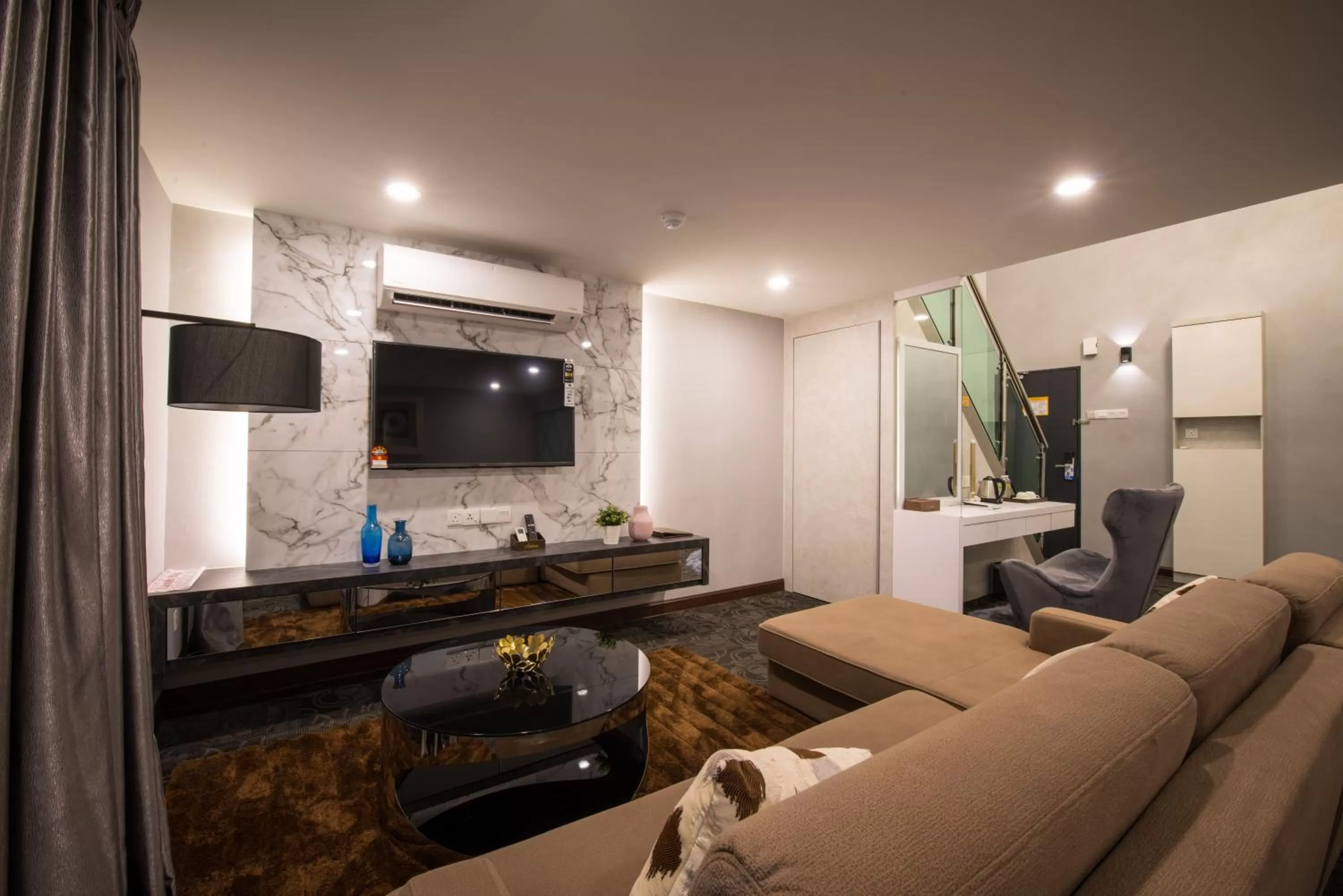 TV and multimedia in Asiatic Hotel