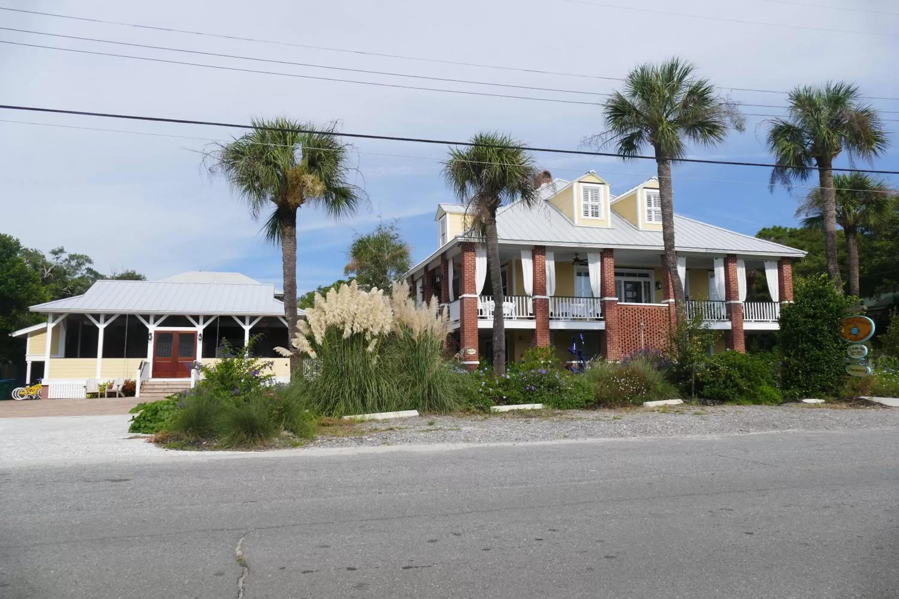 Facade/entrance, Property Building in Beachview Inn and Spa