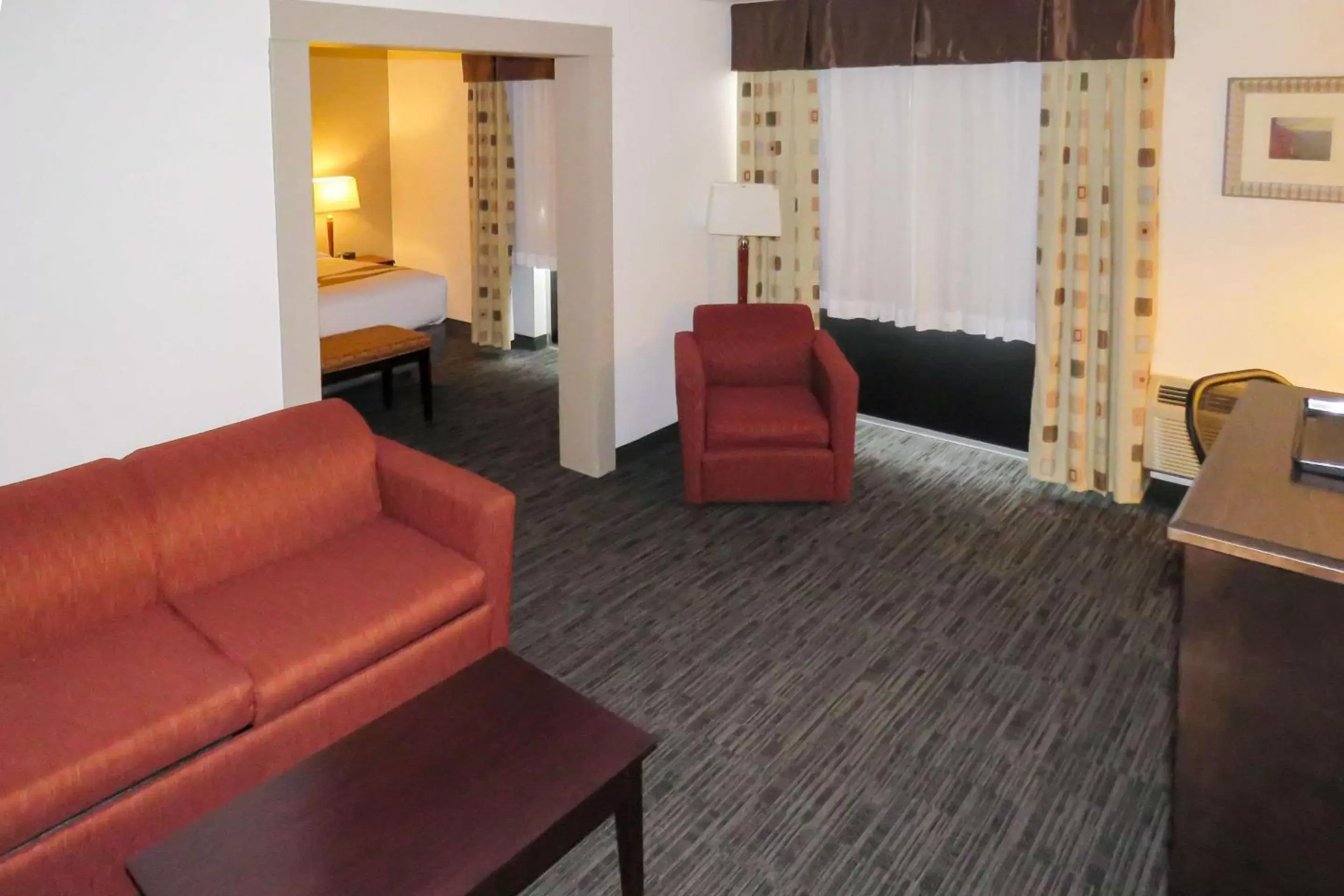 Photo of the whole room, Seating Area in Quality Inn & Suites Everett