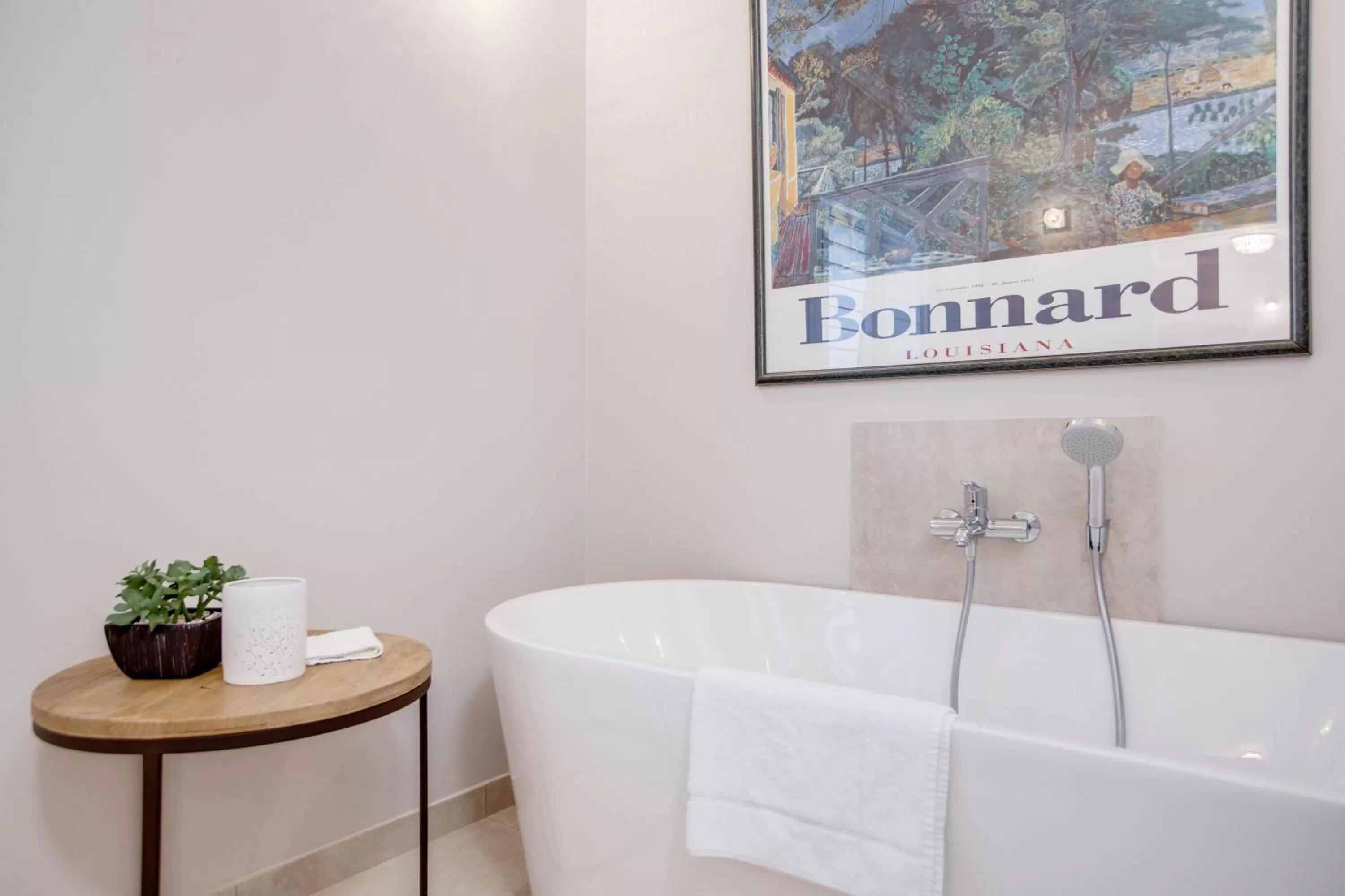 Bath in Amberhall Guesthouse