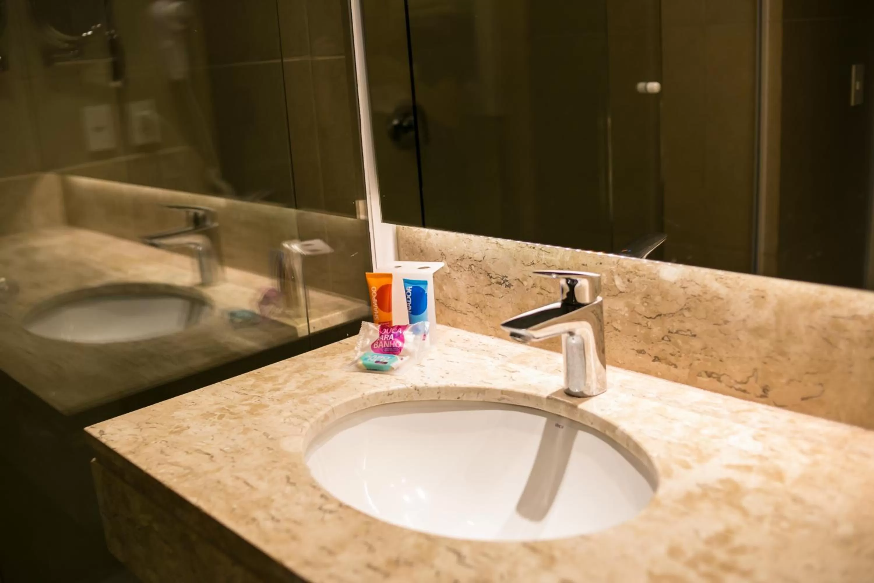 Bathroom in Rio Hotel by Bourbon Ciudad Del Este