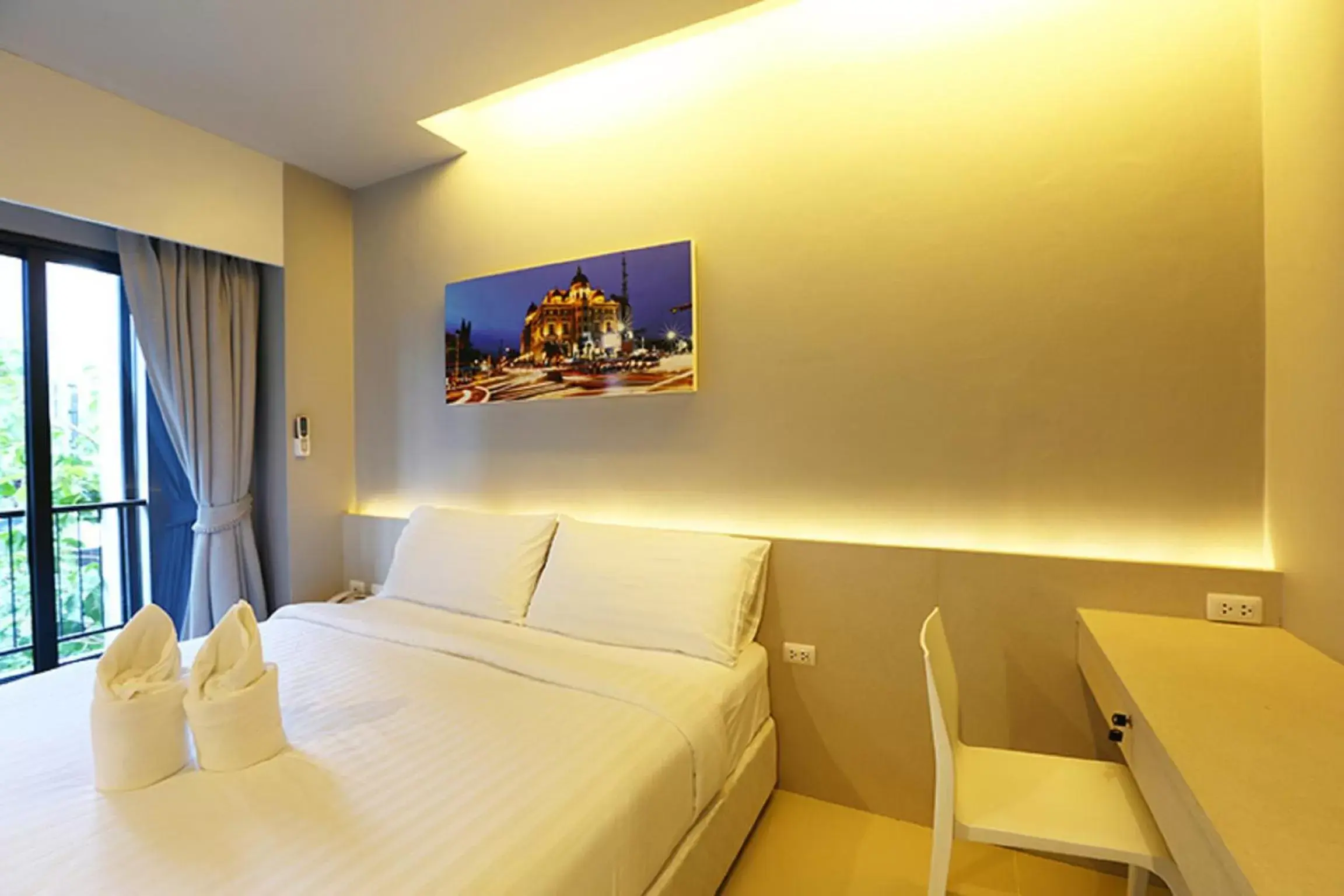 Bedroom, Bed in Hatyai Signature Hotel