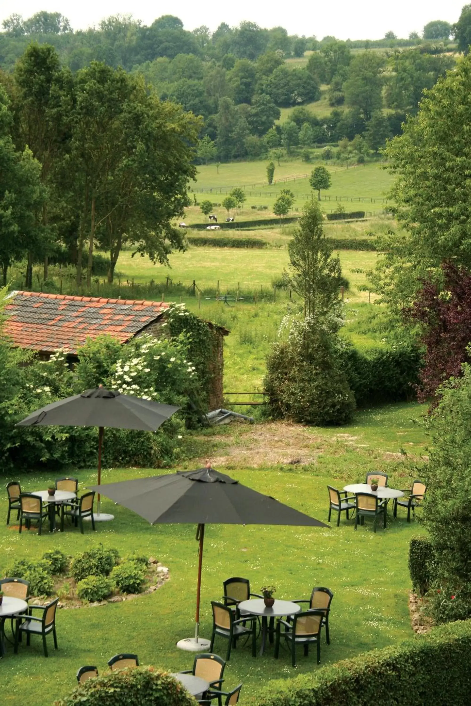 Garden in Fletcher Hotel Restaurant Bon Repos