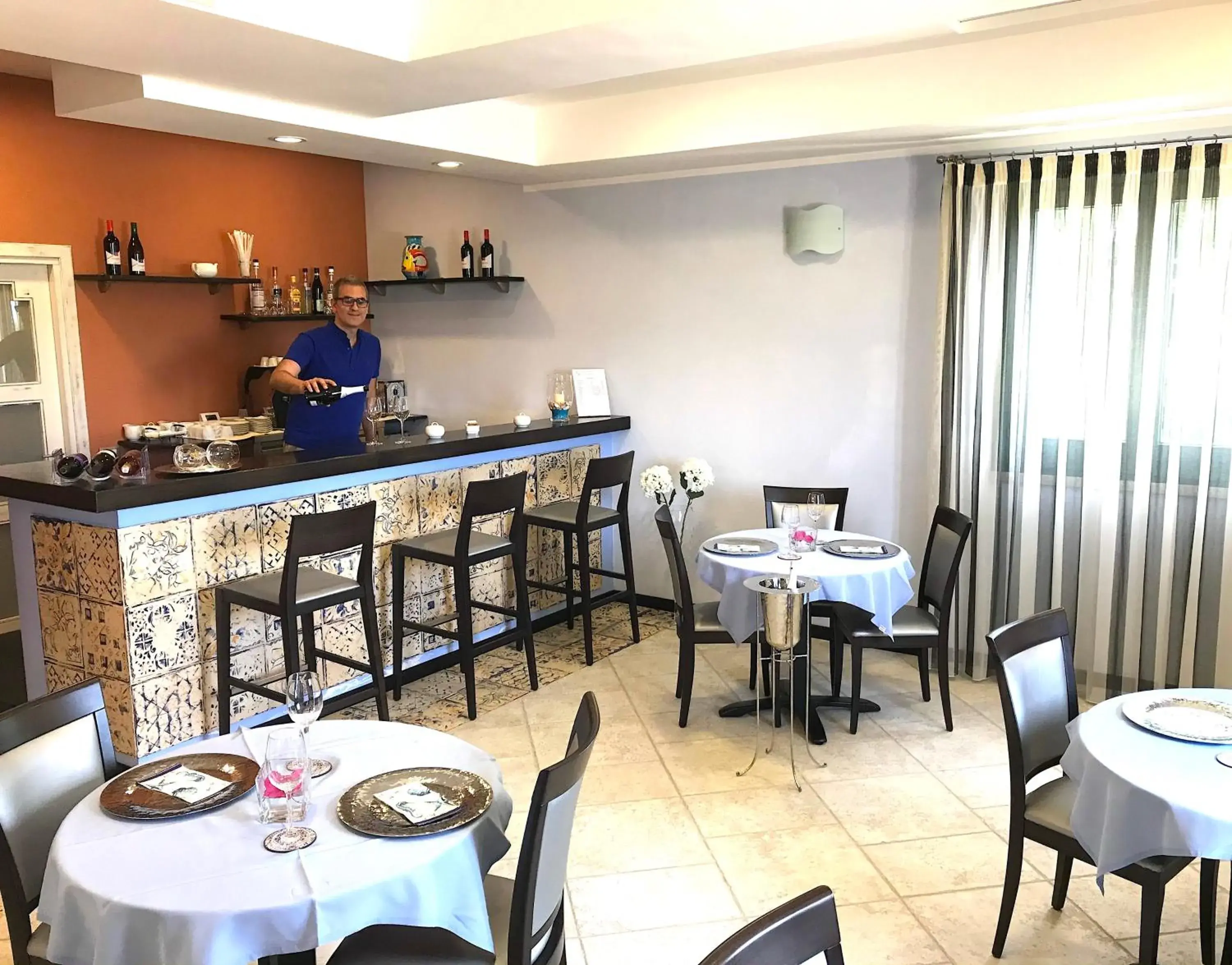 Staff, Restaurant/Places to Eat in Baglio Di Scopello