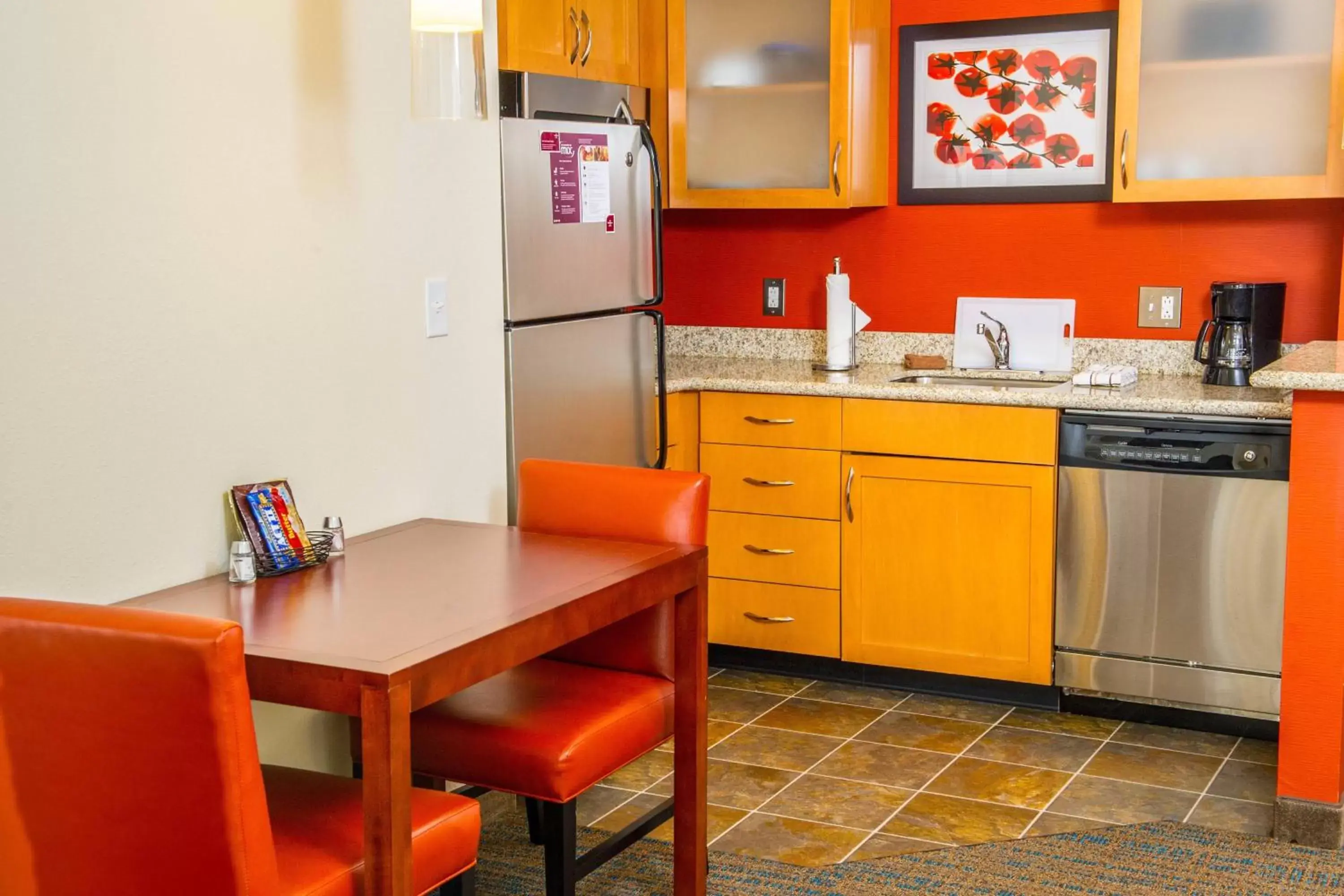 Kitchen or kitchenette, Kitchen/Kitchenette in Residence Inn by Marriott Columbia Northwest/Harbison