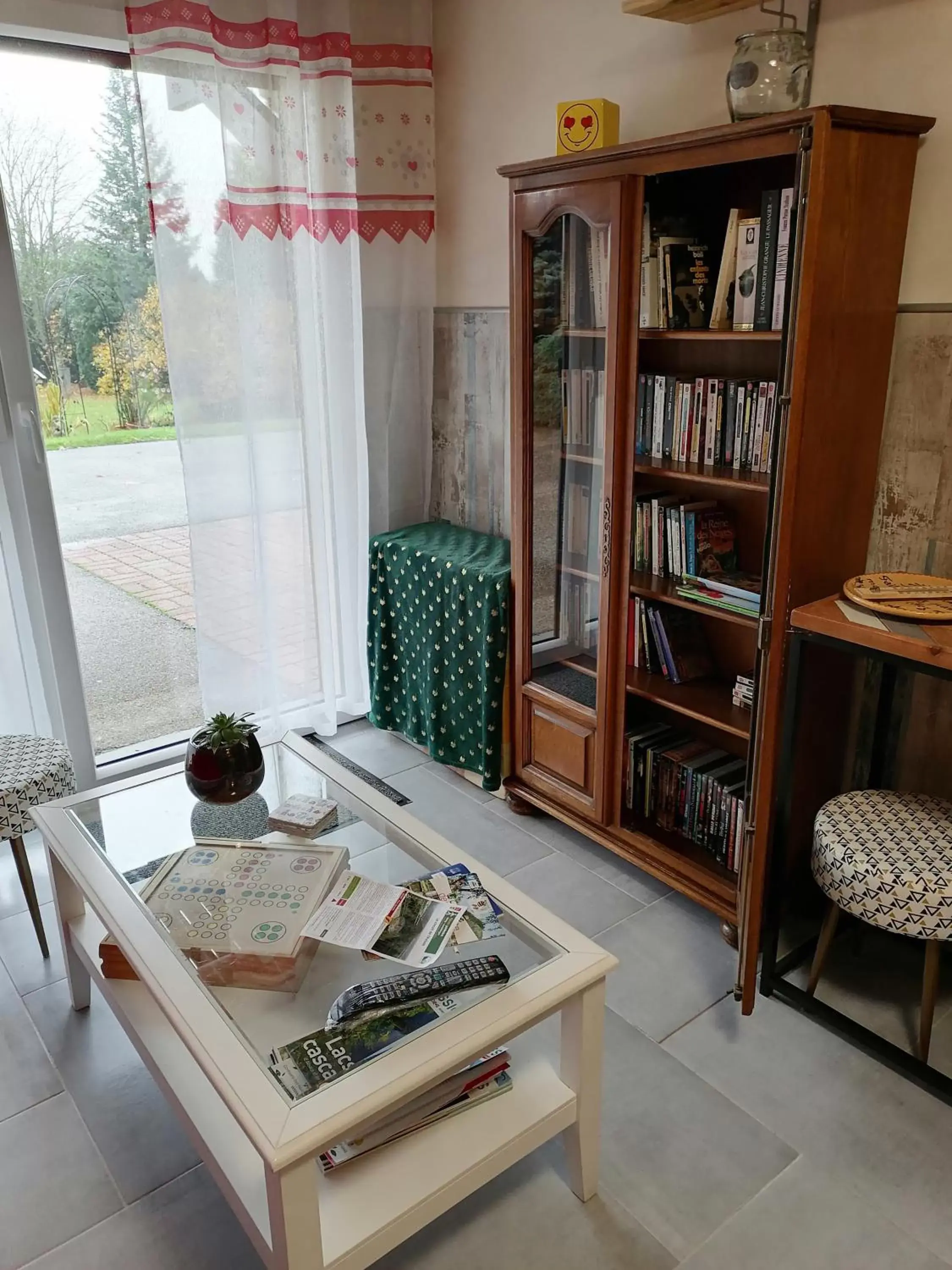 Library in Chambres d'Hôtes de l'Avison