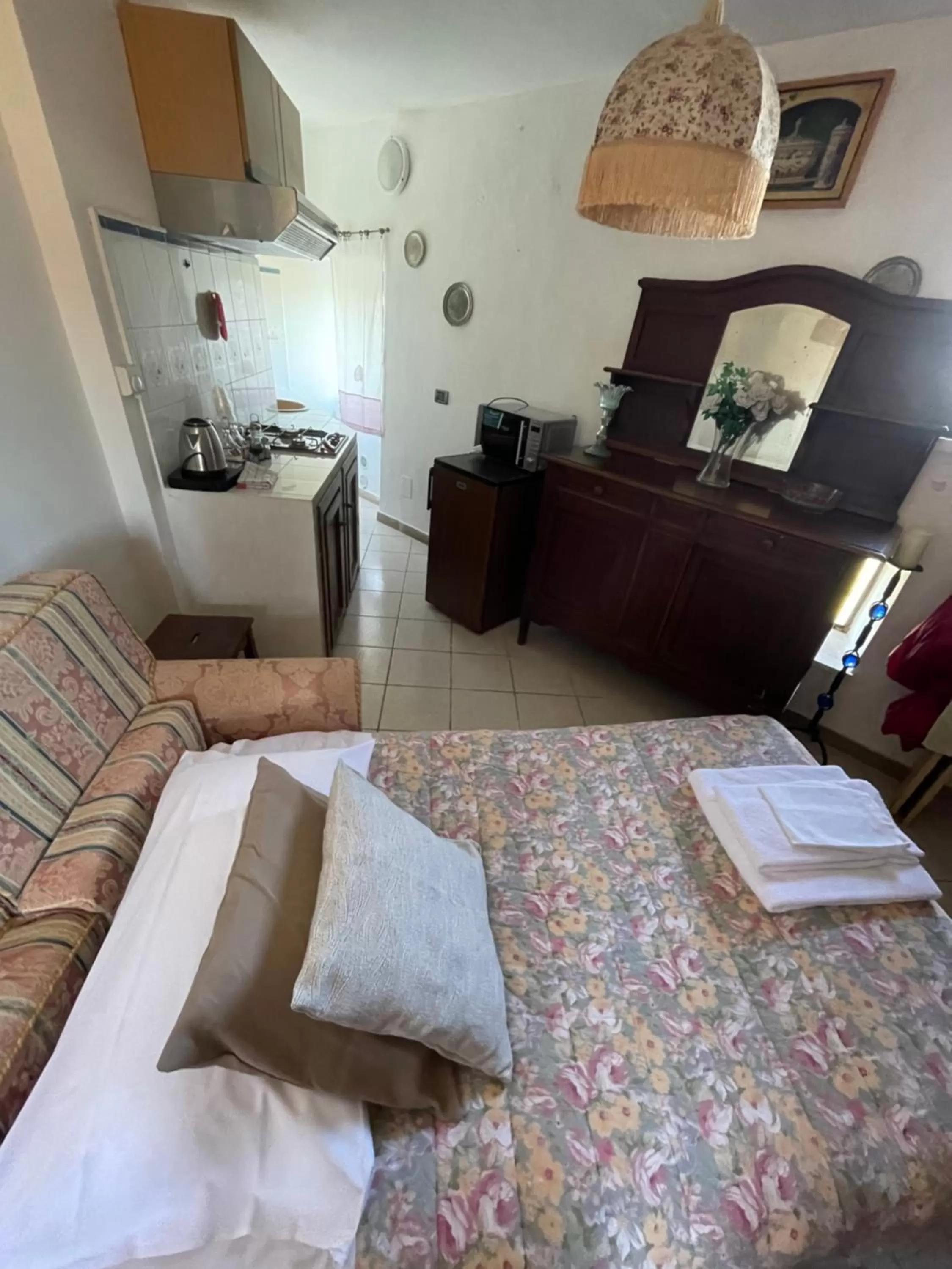 Living room, Bed in Castello Di Giomici