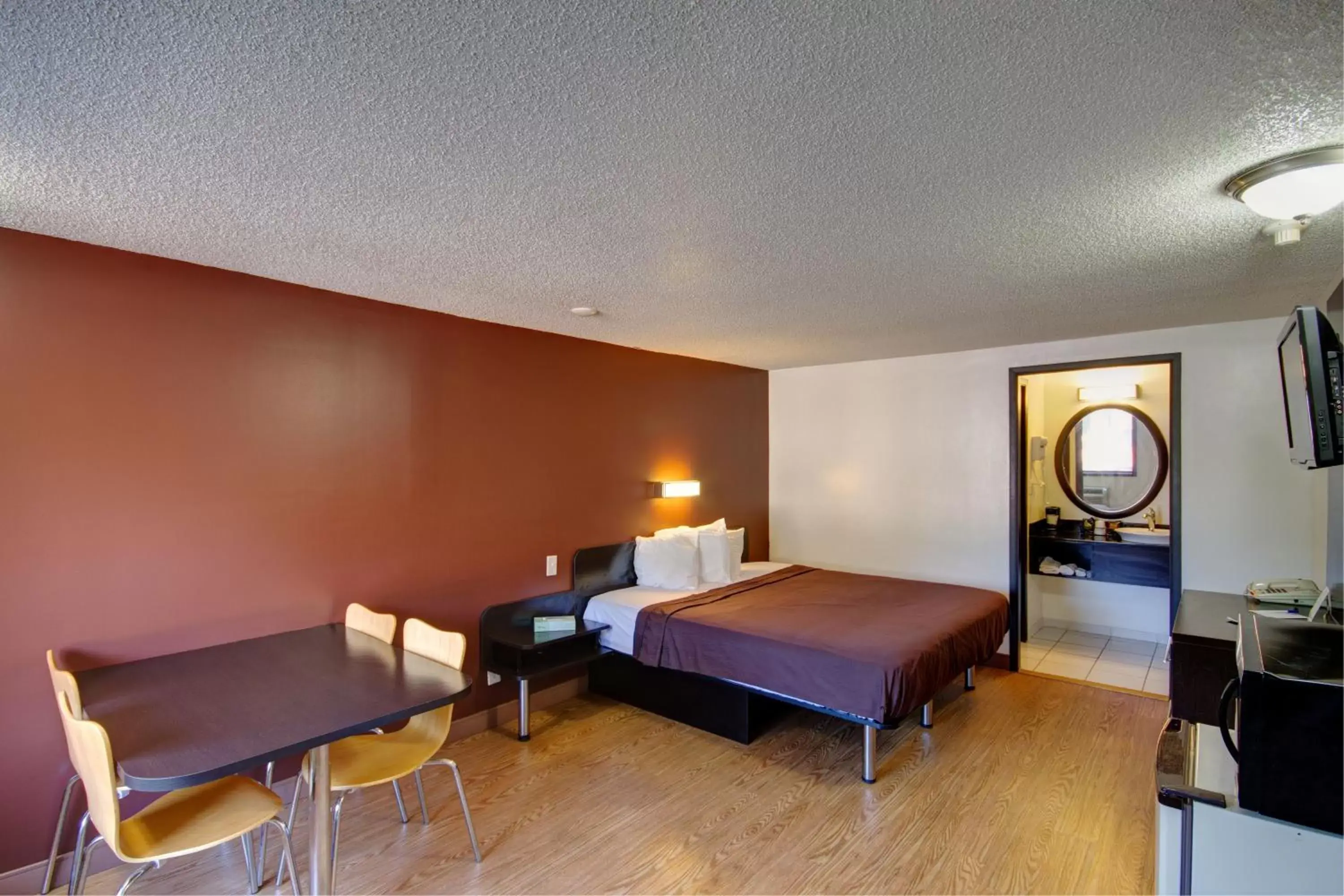 Other, Room Photo in Americas Best Value Inn Heath-Newark
