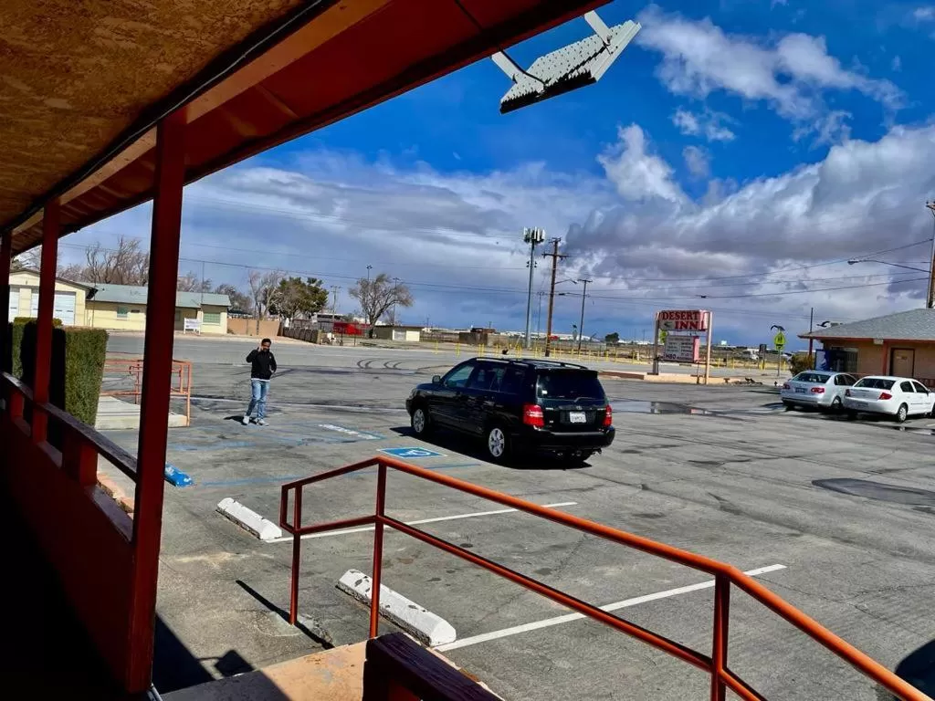 Parking in Desert Inn