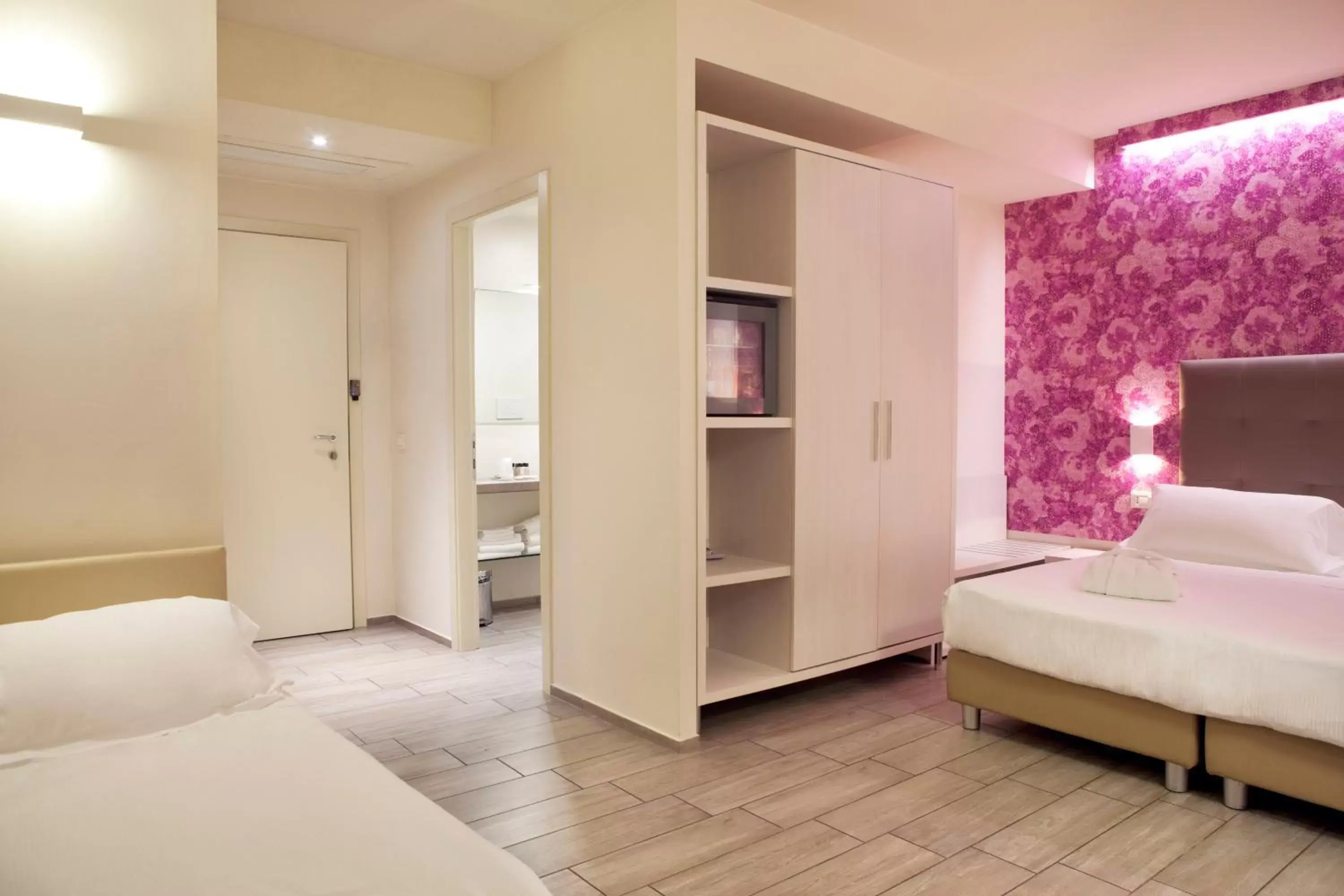 Bed in L'Hotel Bed in L'Hotel