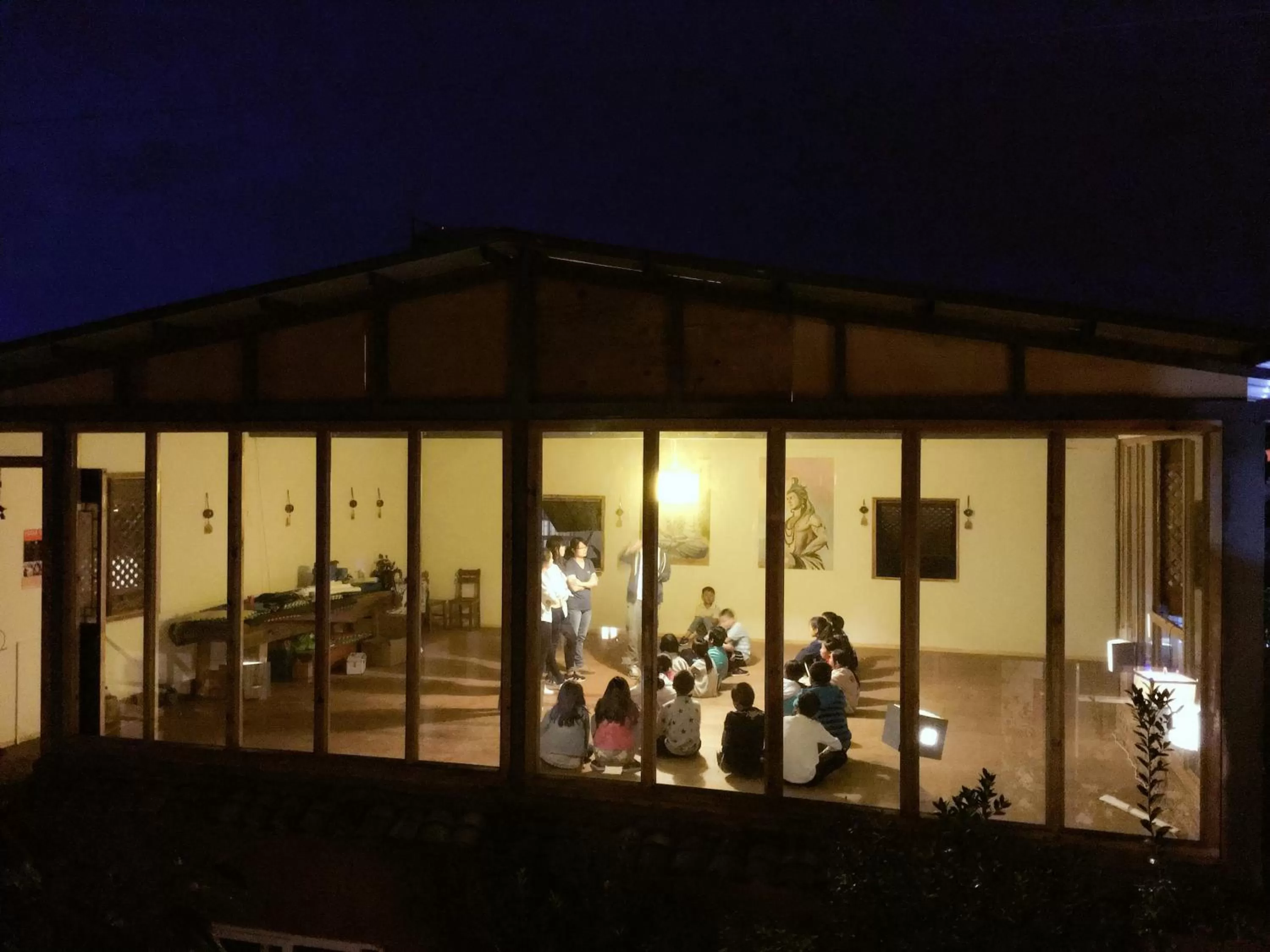 Night in The Lily Pad Inn