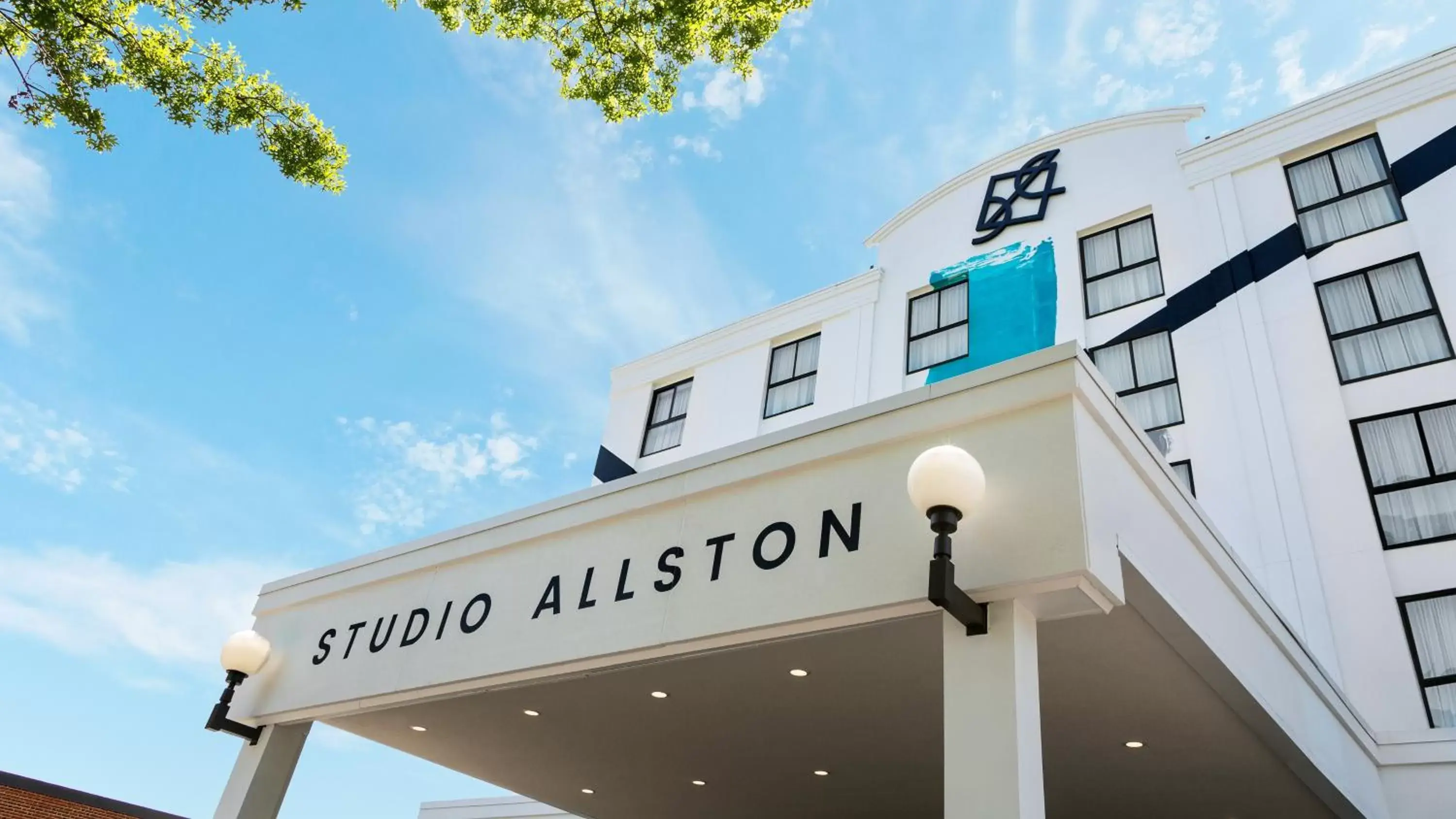 Property Building in Studio Allston Hotel Boston