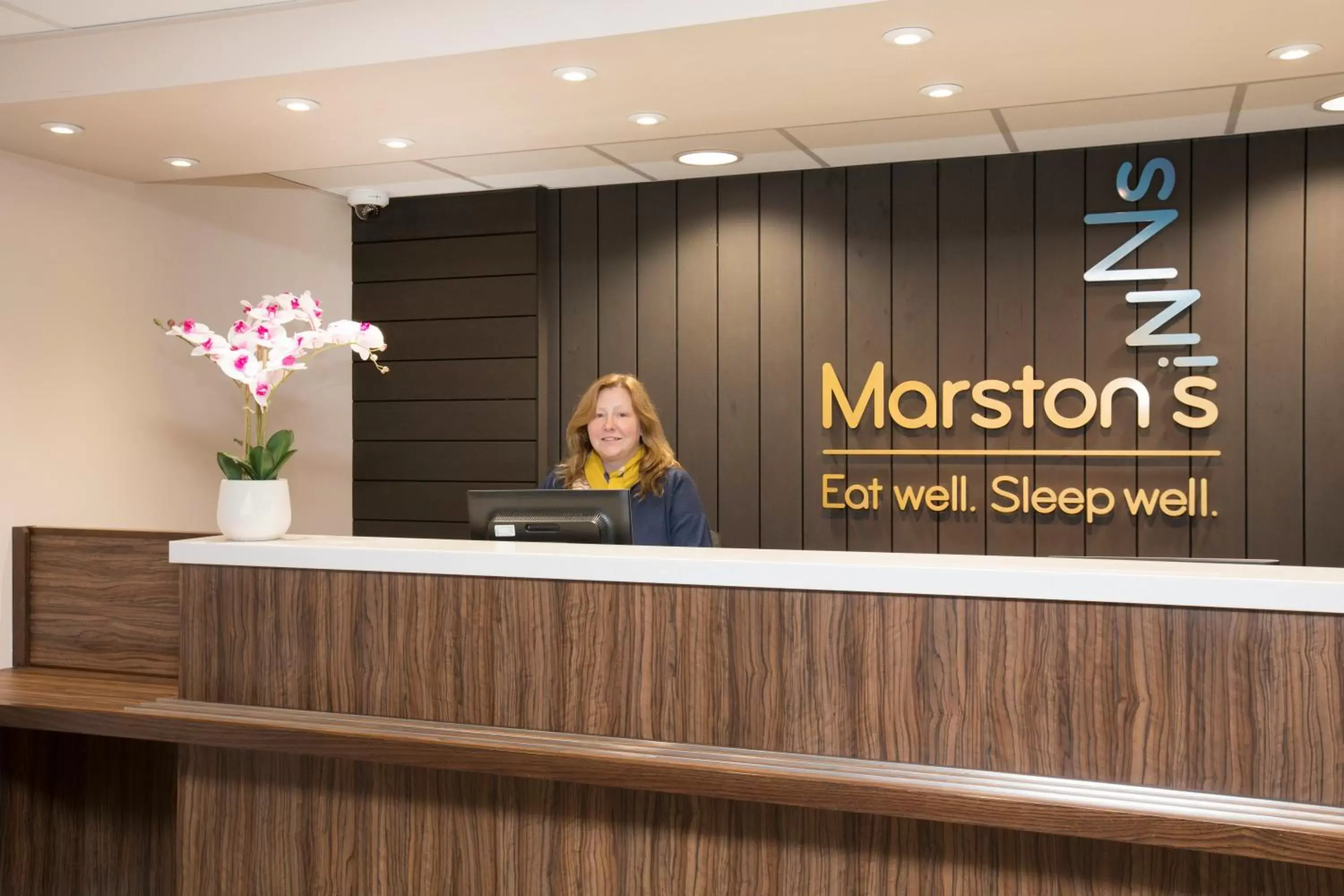 Lobby or reception, Lobby/Reception in Spring River Ebbsfleet by Marston's Inns