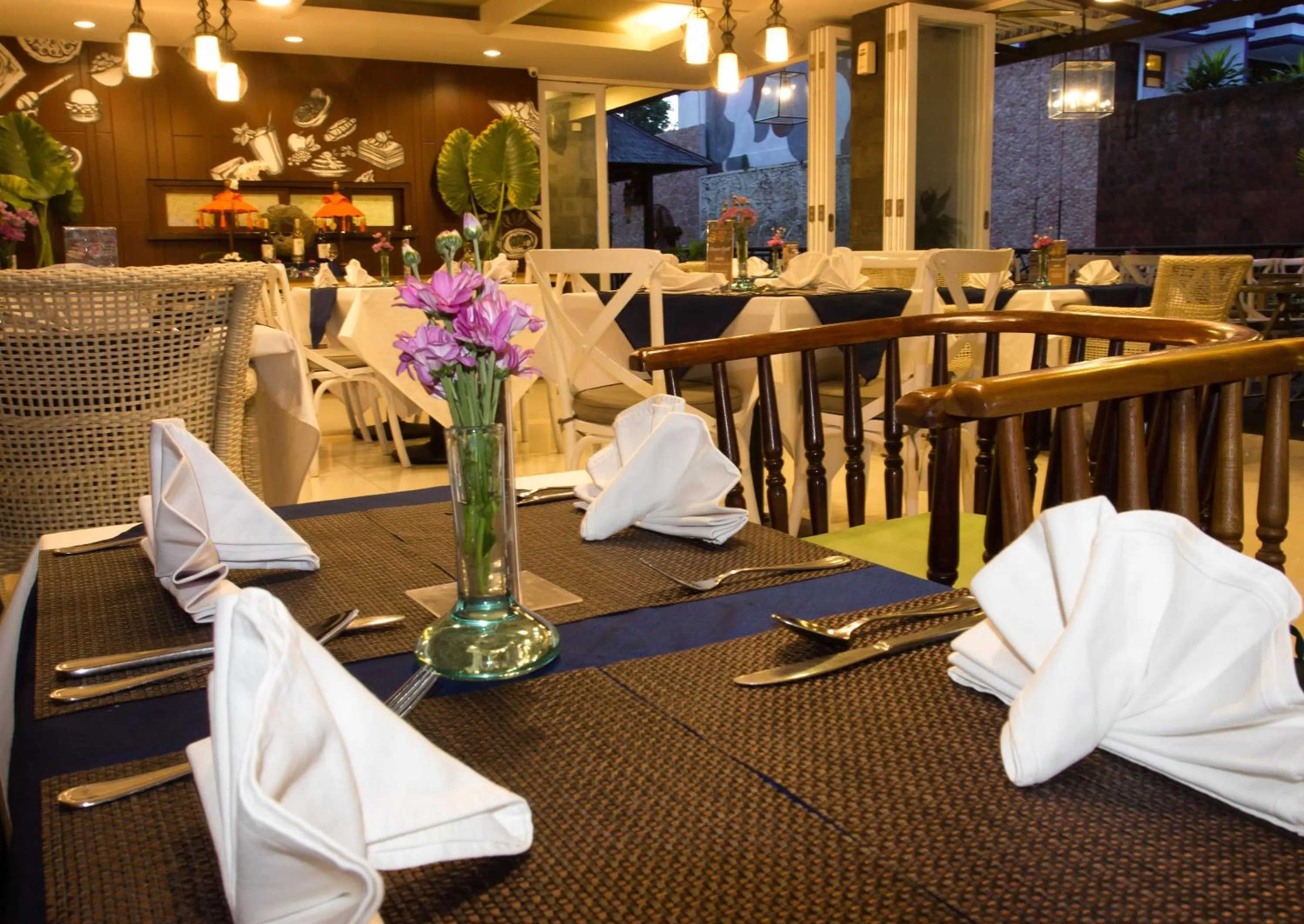 Restaurant/places to eat in Natya Hotel Kuta
