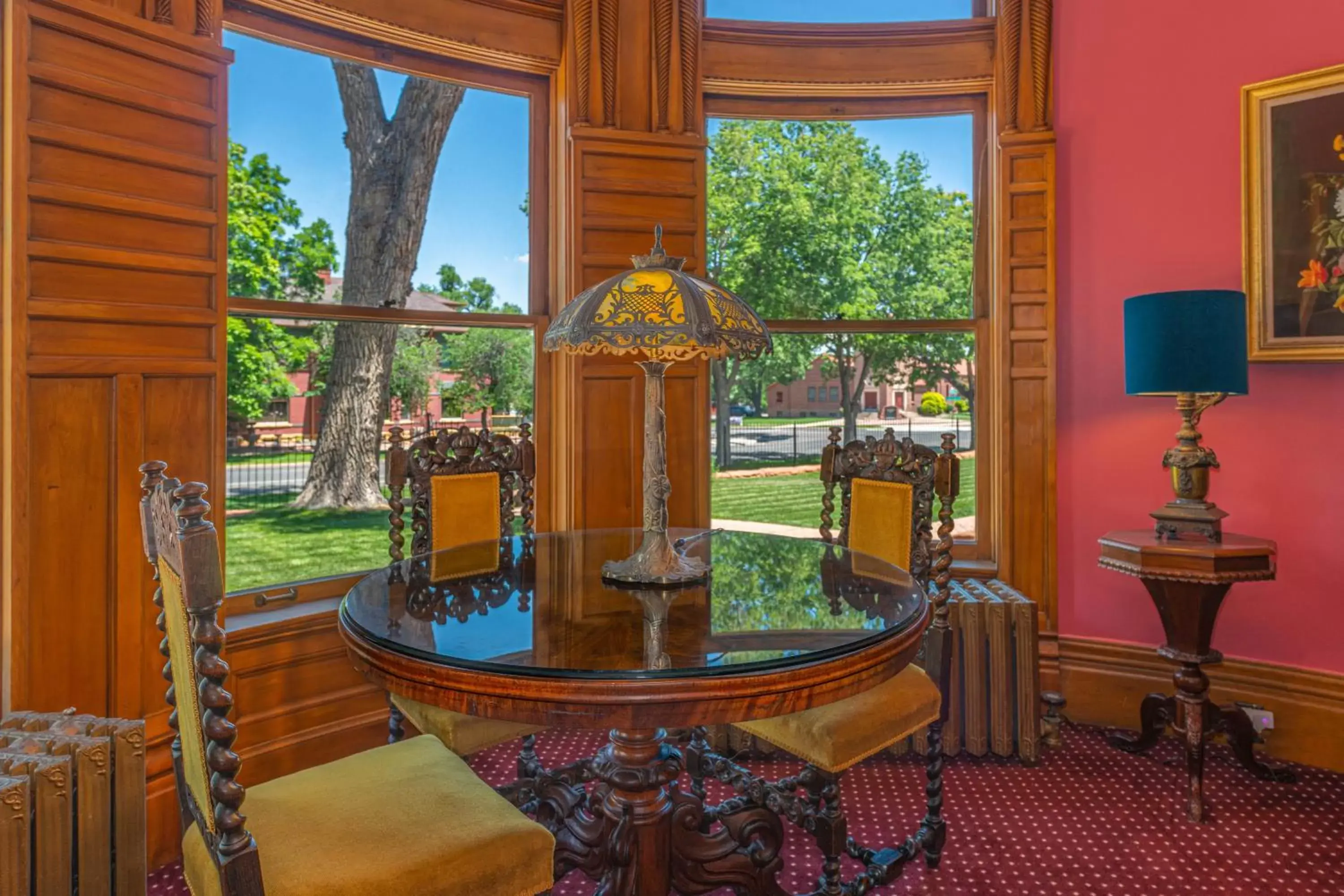 Garden view in Orman Mansion - Pueblo's Most Luxurious Stay!