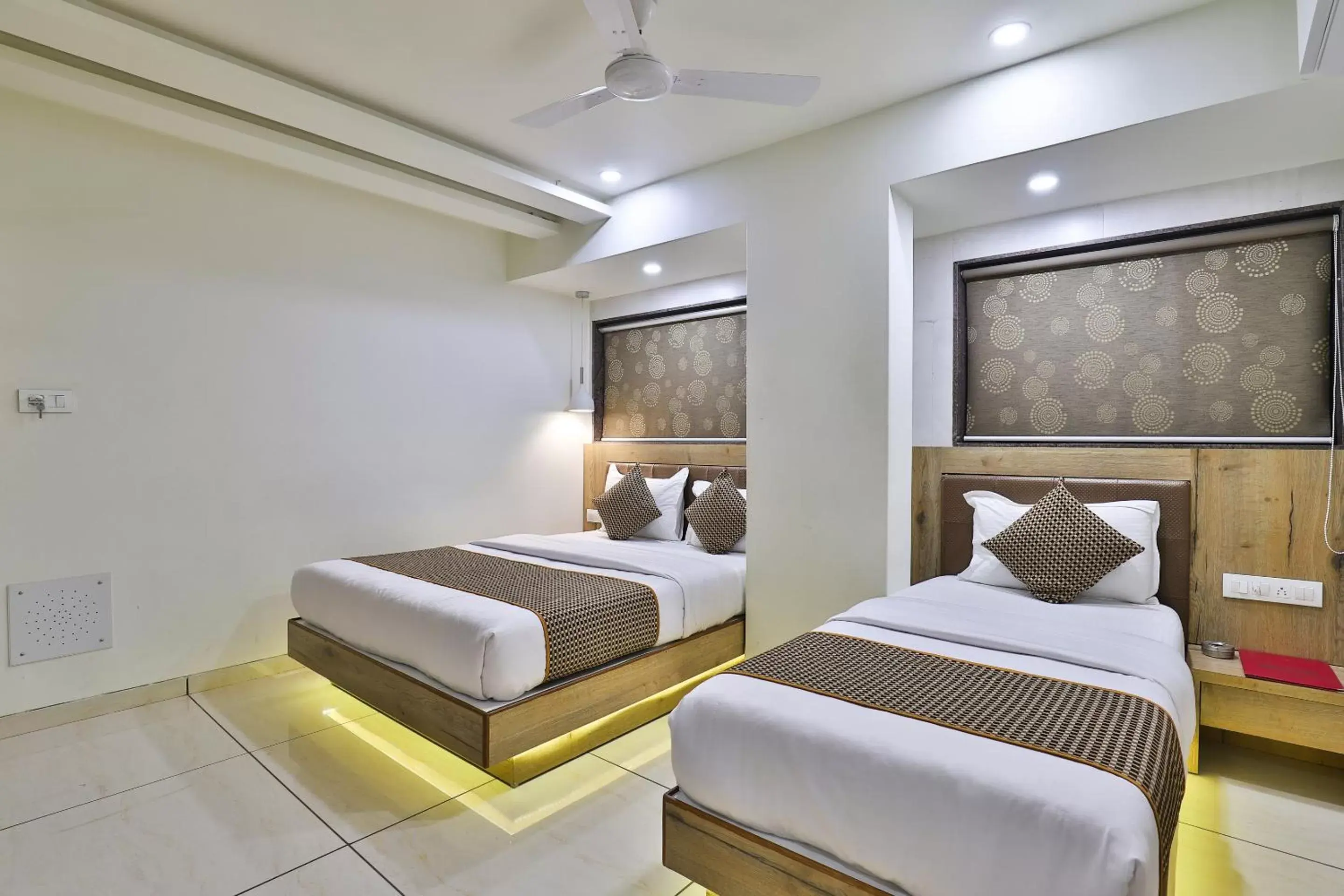 Bedroom, Bed in Hotel Pearl Bedroom, Bed in Hotel Pearl