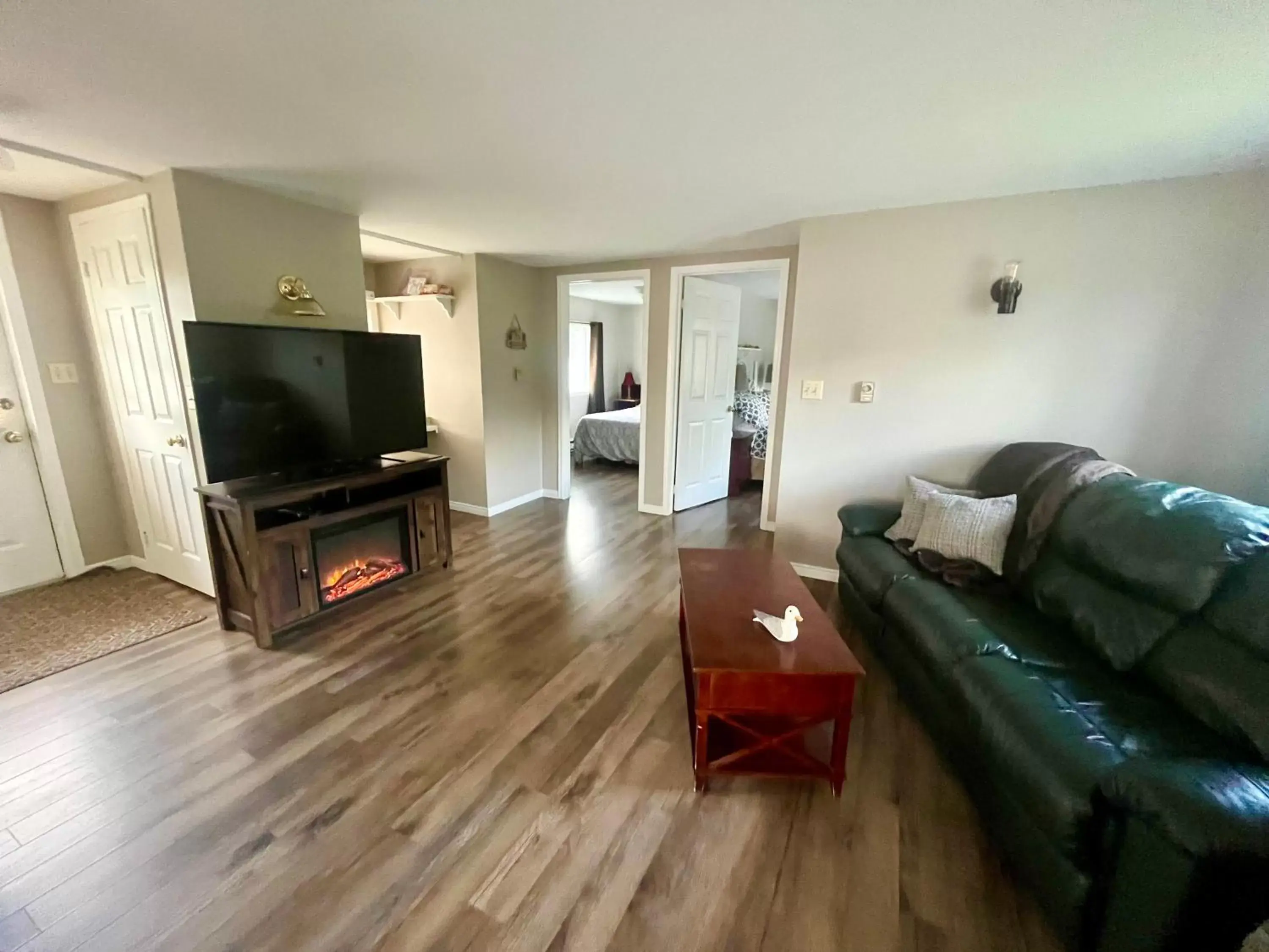 Seating Area in Alma Shore Lane Suites & Cottages