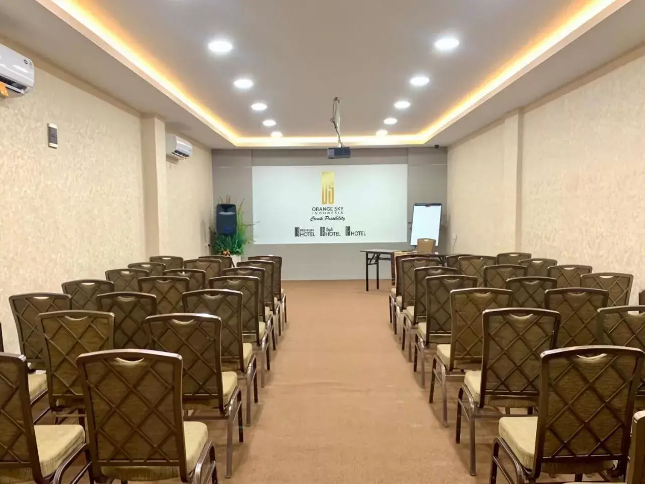 Meeting/conference room in Sky View Hotel Managed by OS