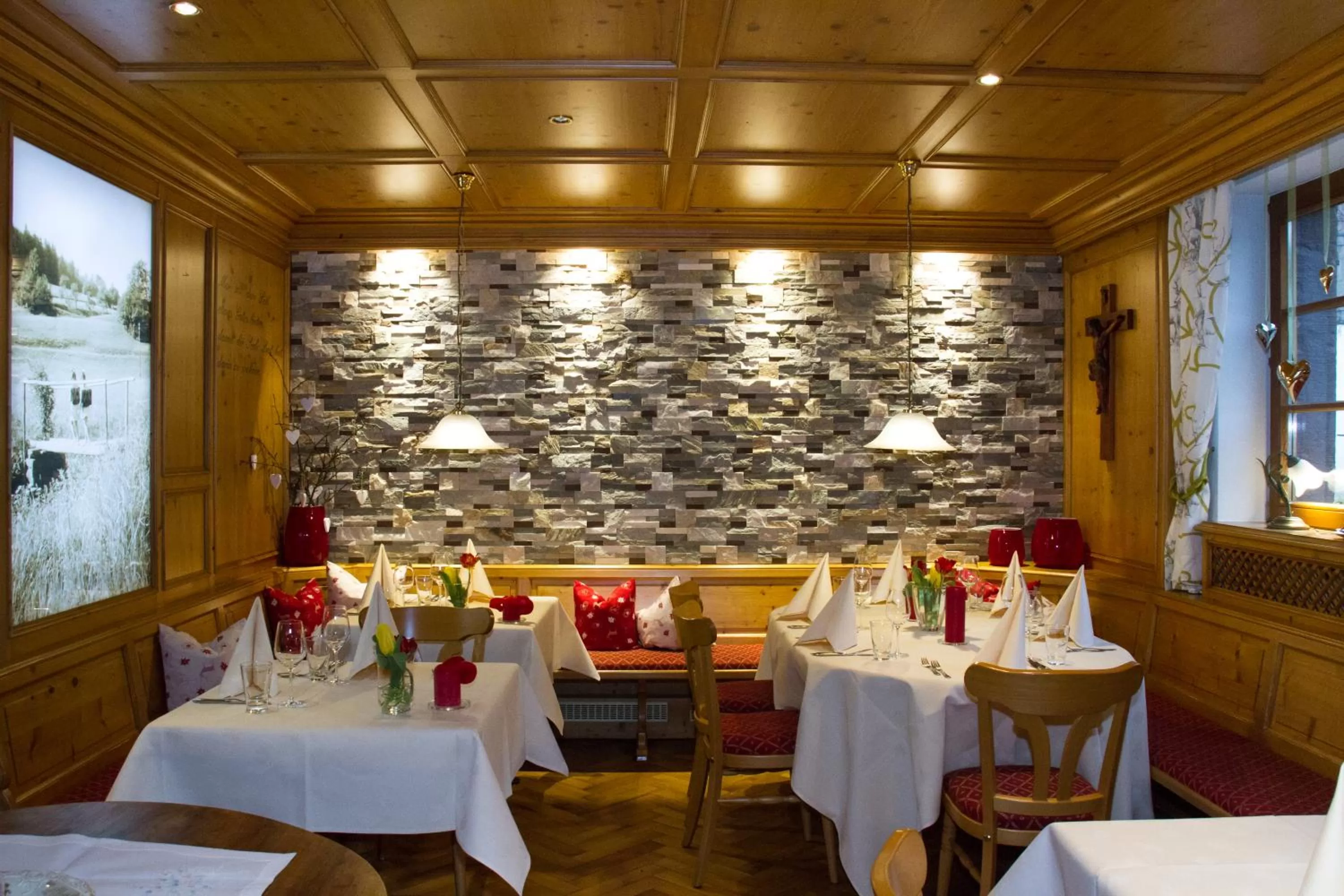 Restaurant/places to eat in Hotel Speicher