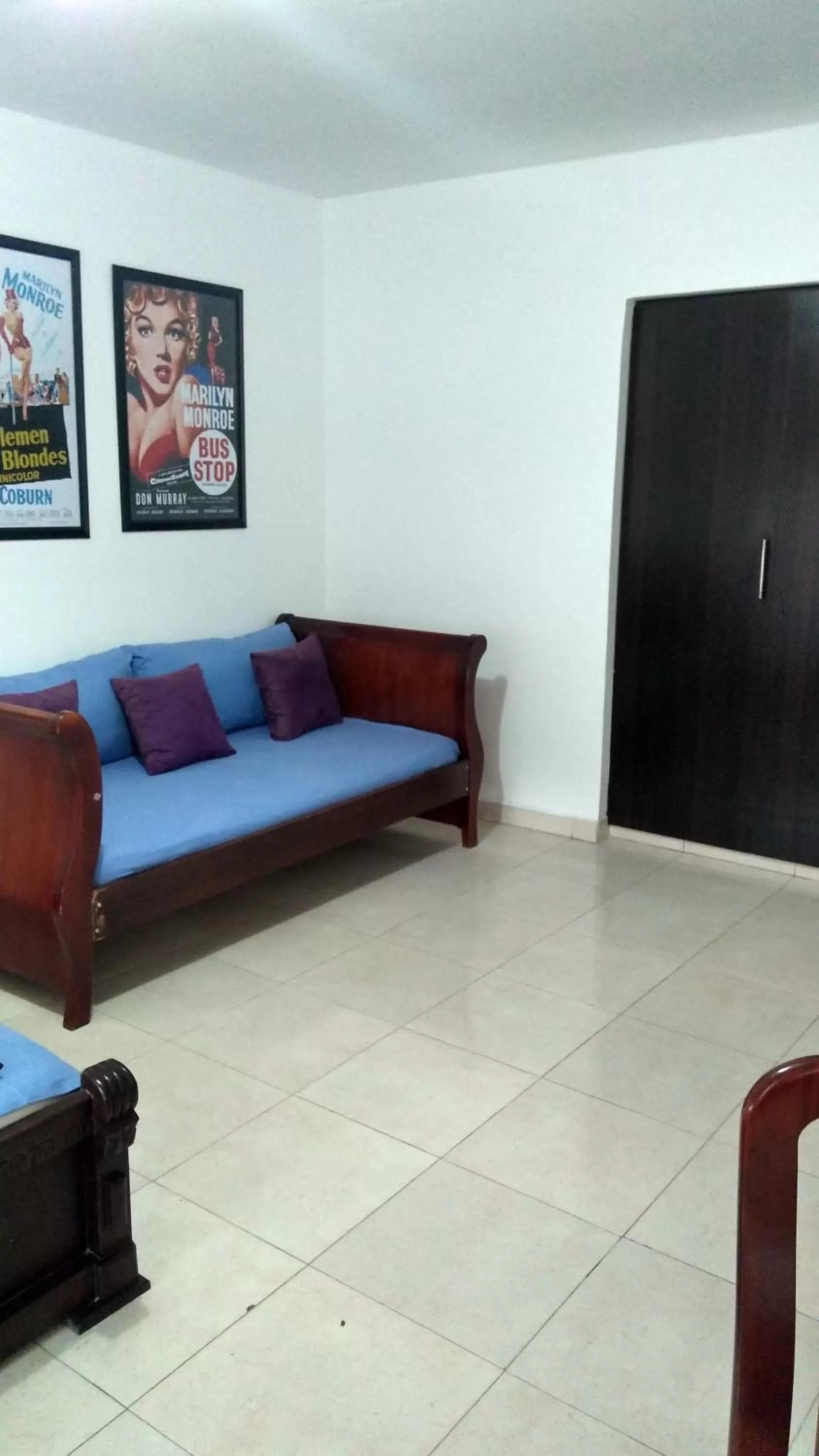 Photo of the whole room in Arco Apartasuites