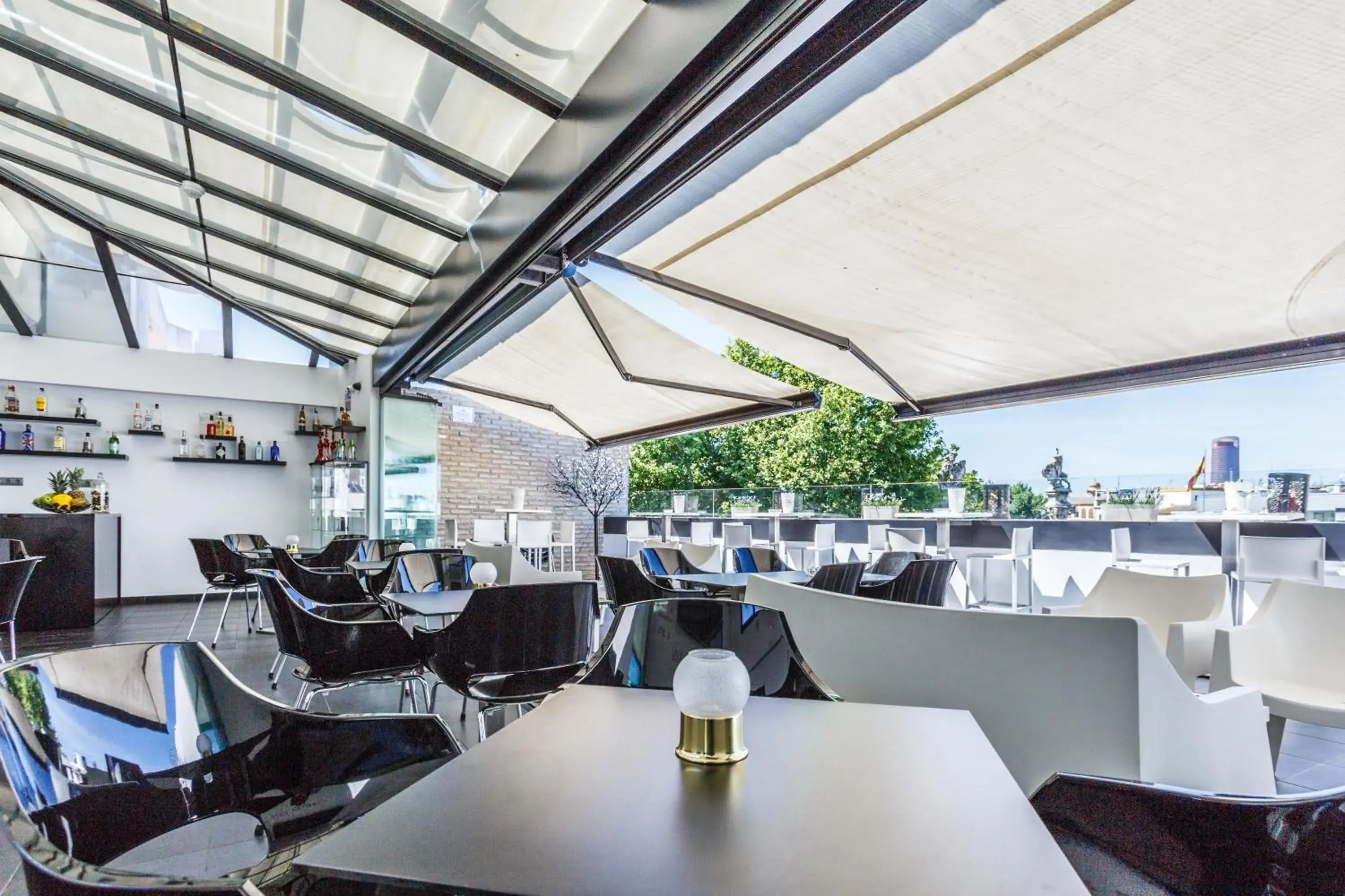 Balcony/Terrace, Restaurant/Places to Eat in Patio de La Alameda