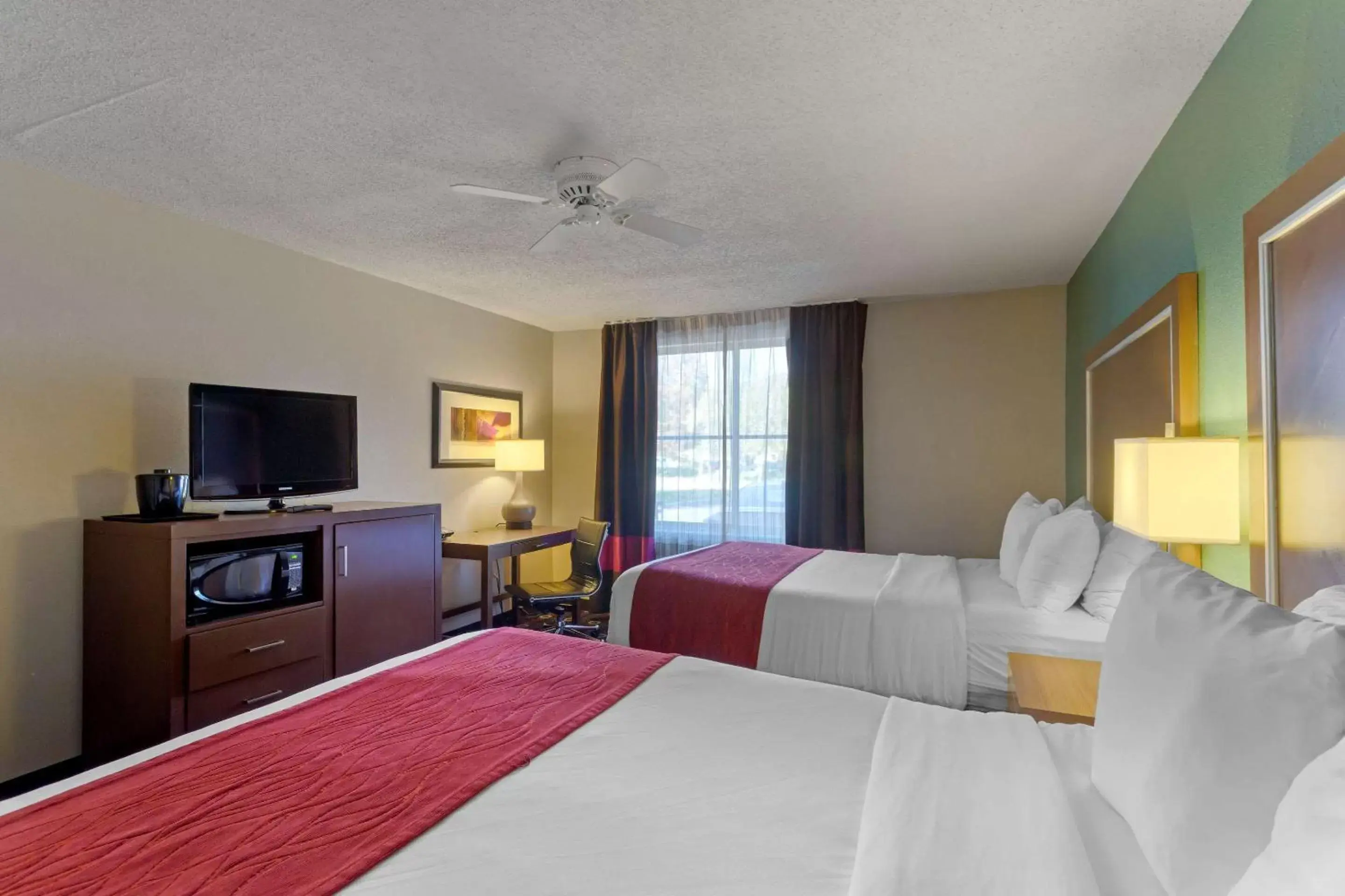 Photo of the whole room in Comfort Inn West Valley - Salt Lake City South