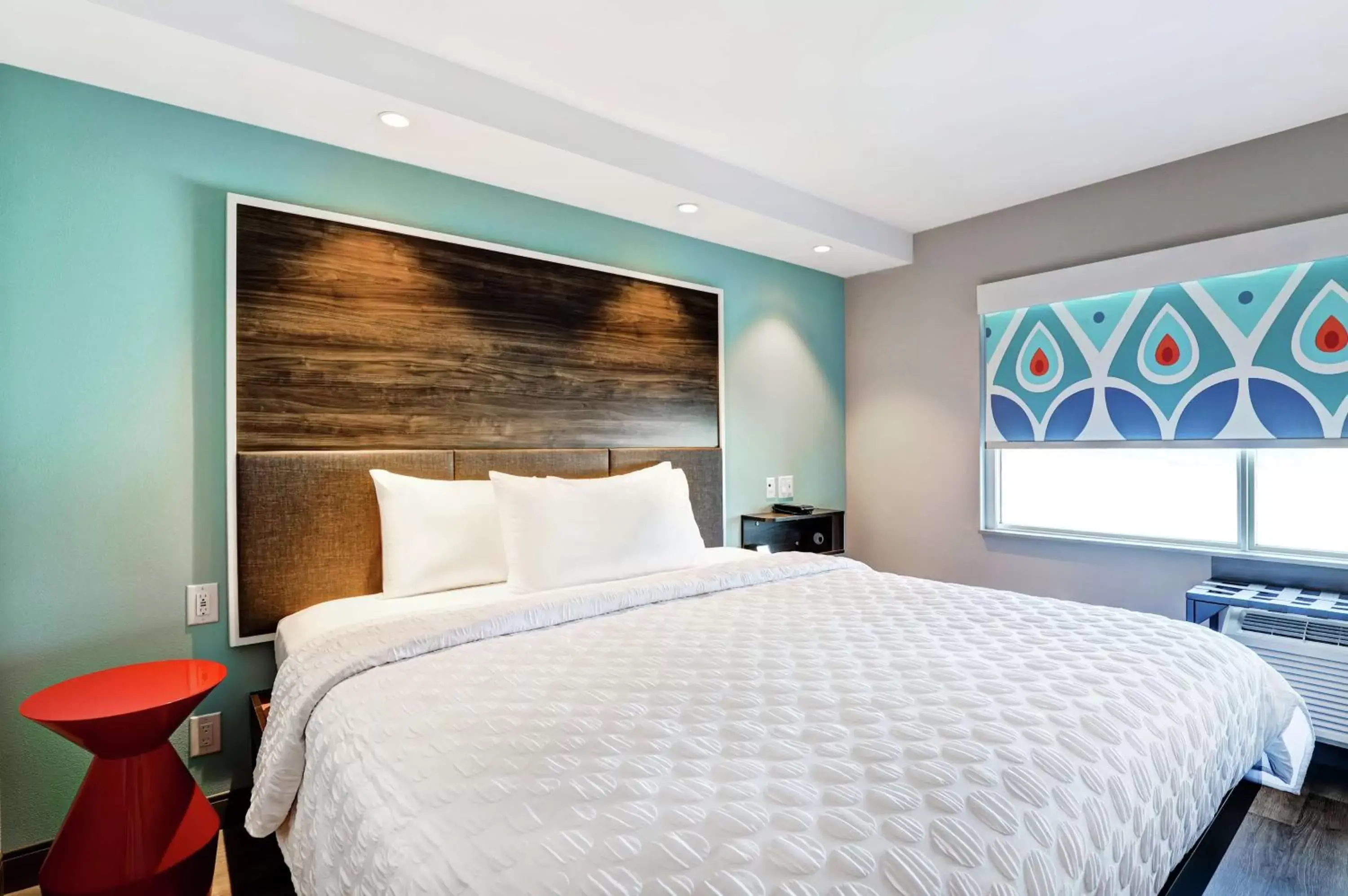 Bed in Tru By Hilton Edmonton Windermere Bed in Tru By Hilton Edmonton Windermere