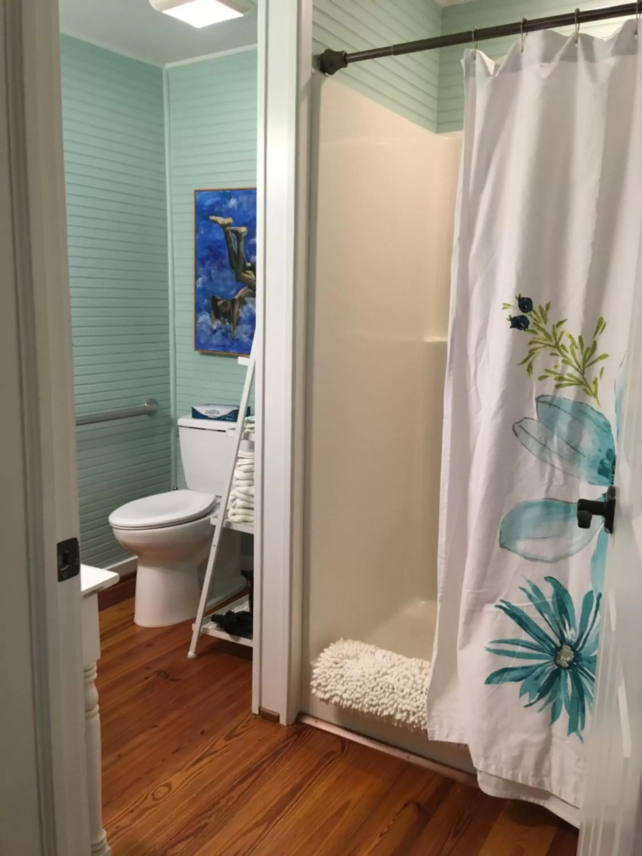 Shower, Bathroom in Beachview Inn and Spa