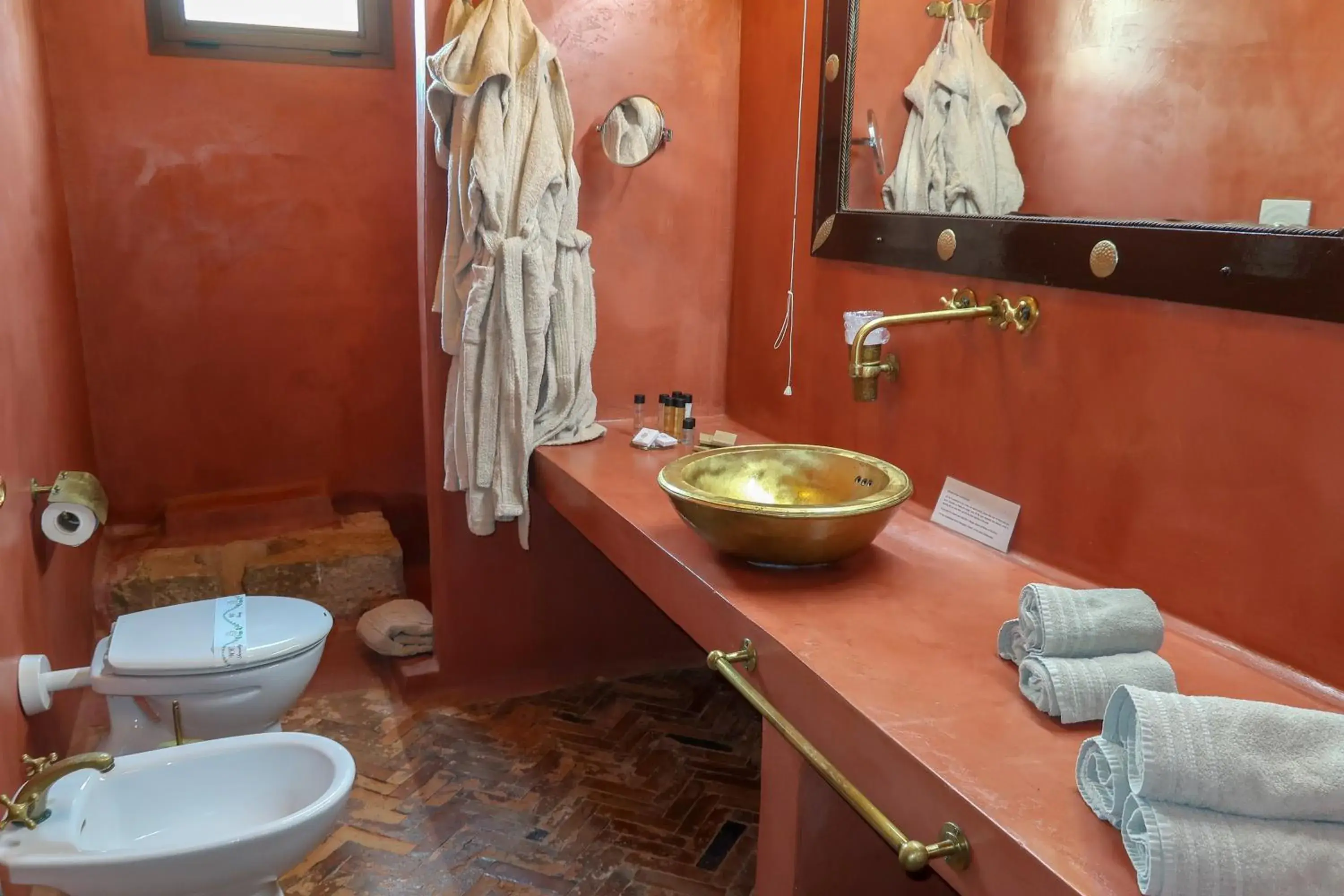 Bathroom in Masseria & Spa LuciaGiovanni