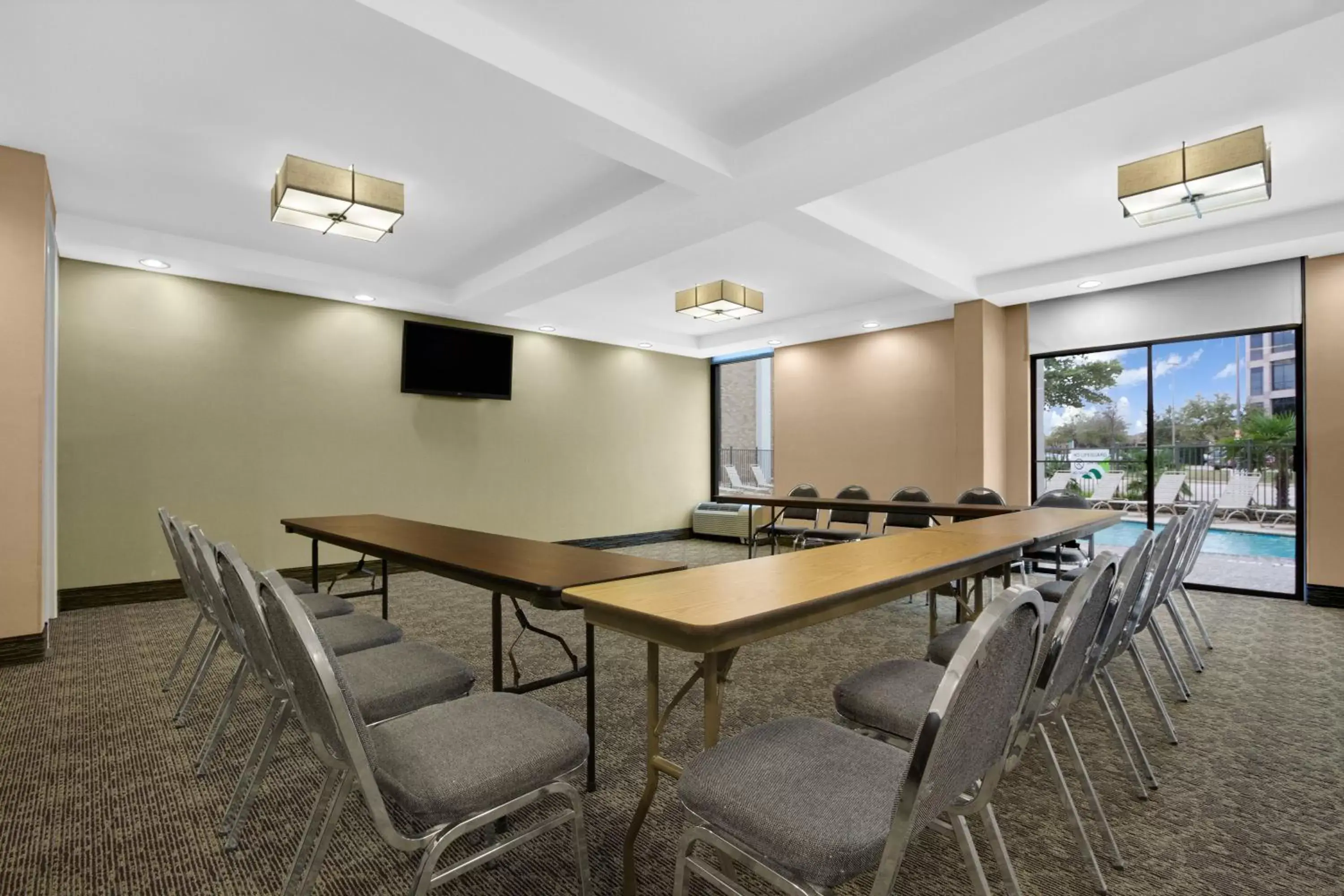 Meeting/conference room in Wingate by Wyndham Richardson