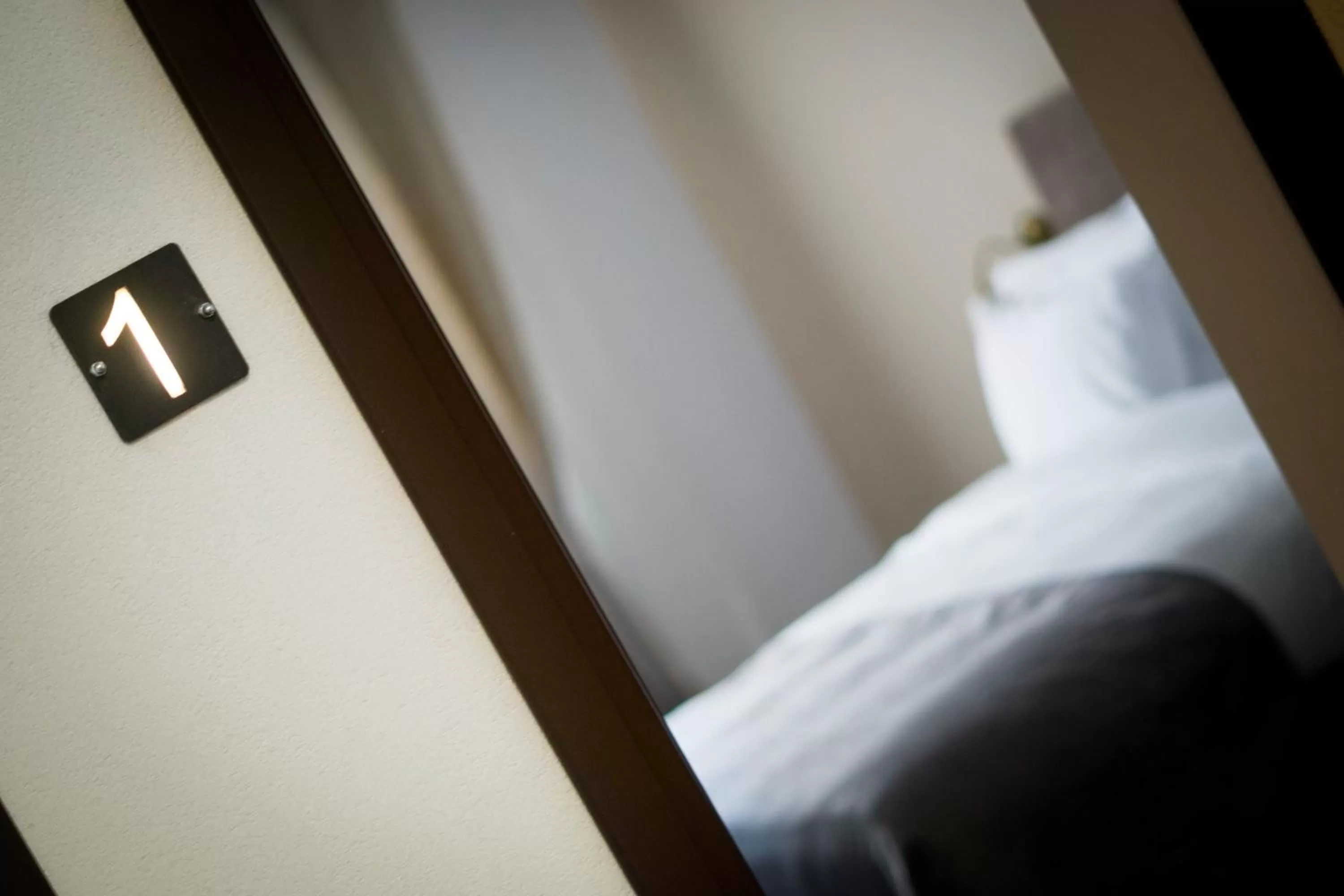 Bedroom, Bed in Nest