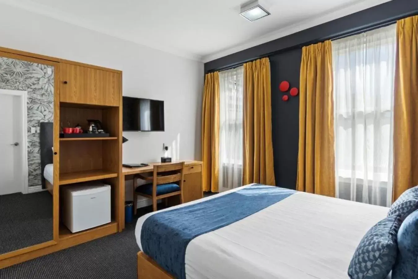 Bedroom, Bed in Ramada by Wyndham, Hamilton City Center