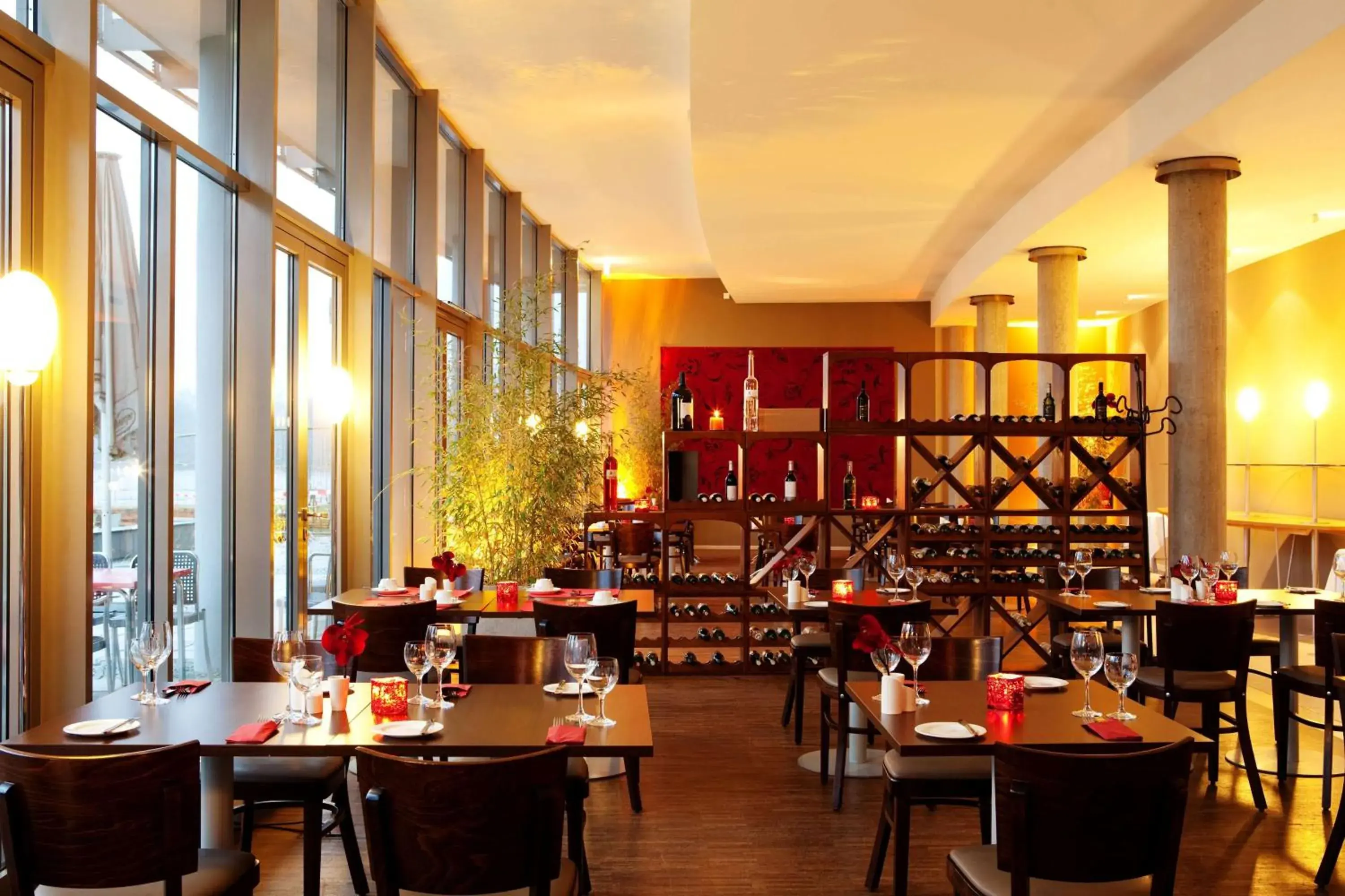 Restaurant/Places to Eat in Vienna House by Wyndham Havelufer Potsdam