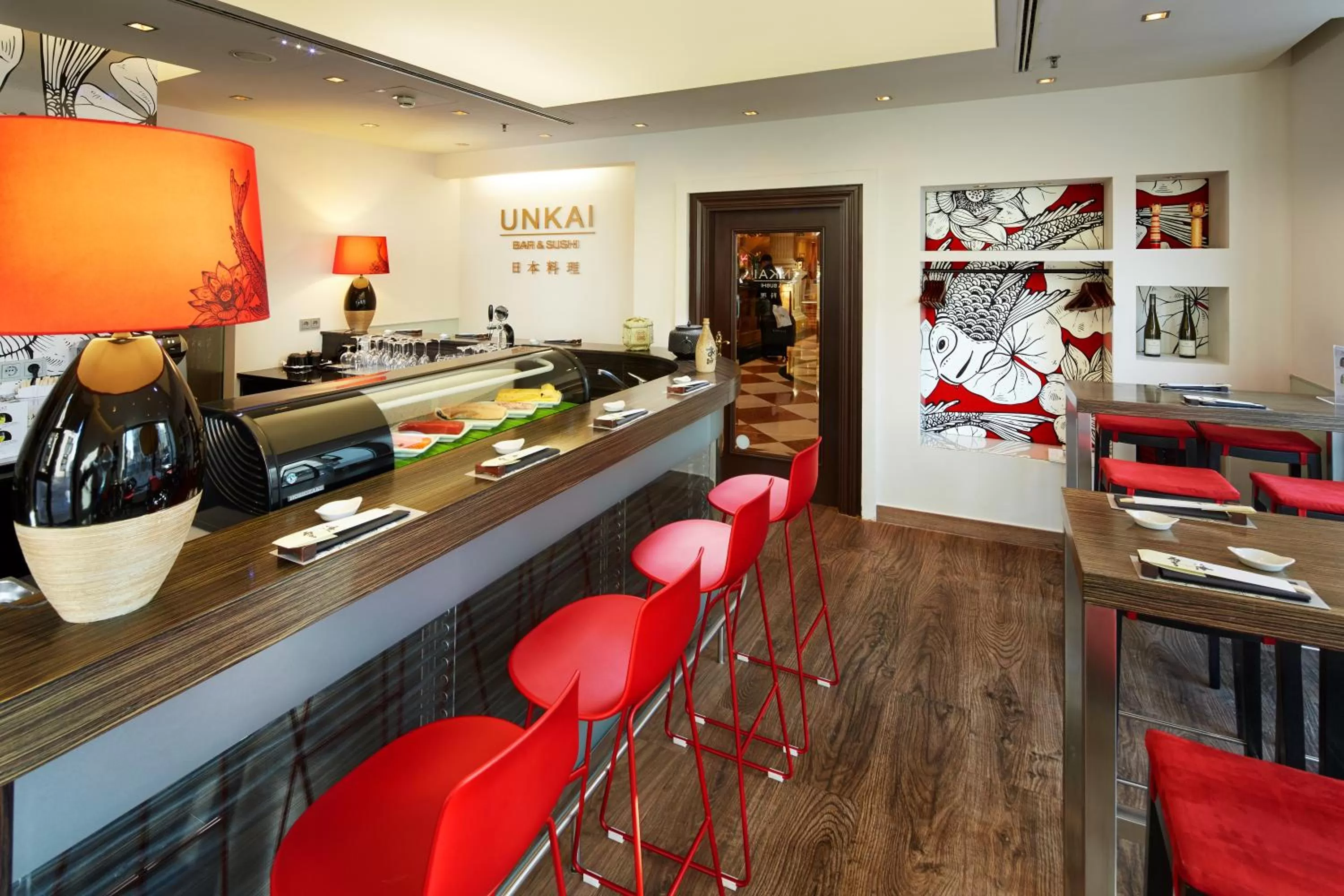 Restaurant/places to eat in Grand Hotel Wien