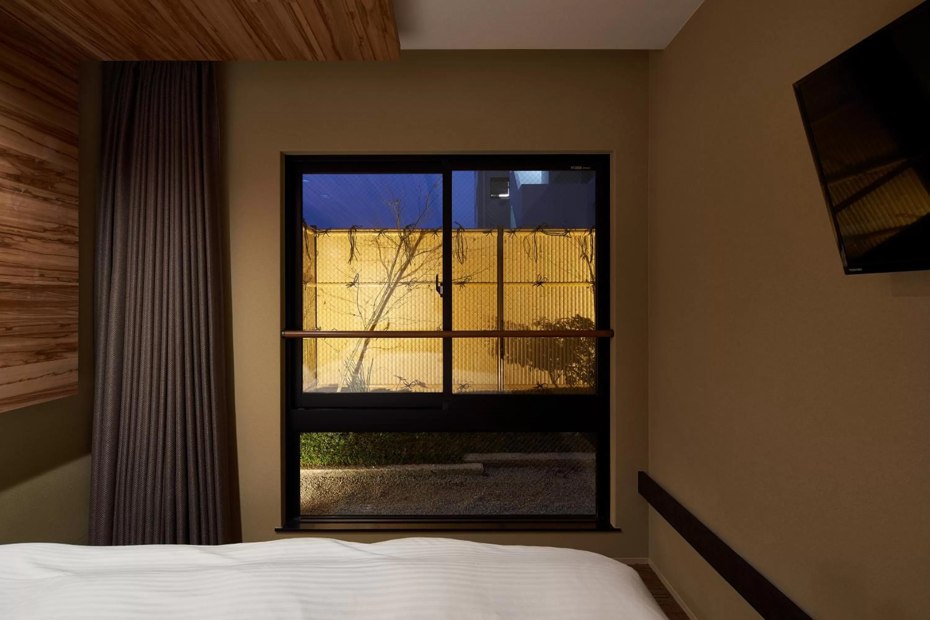 Garden view, Bed in Carta Hotel Kyoto Bettei