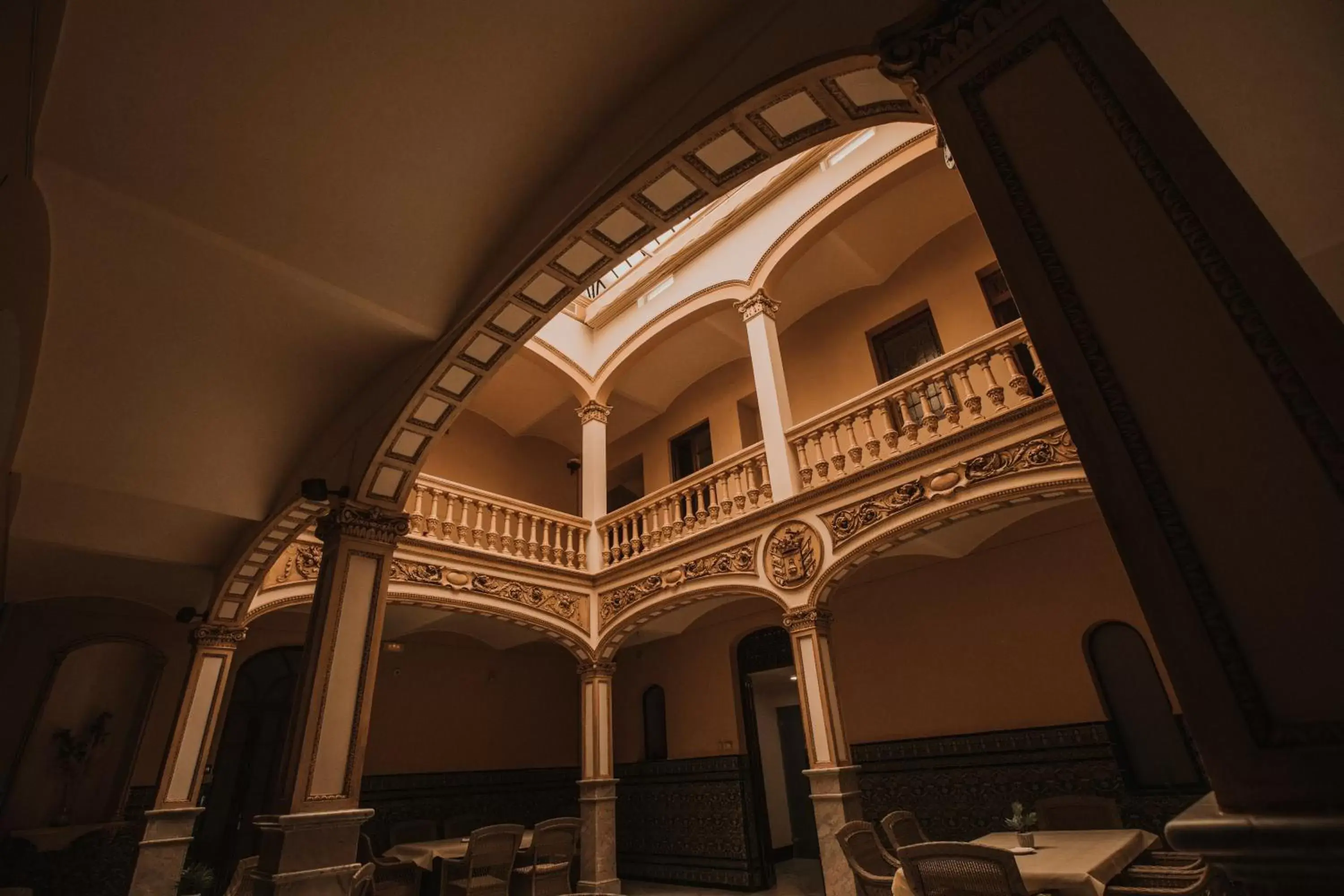 Patio in Hotel Rural OLIVENZA PALACIO Patio in Hotel Rural OLIVENZA PALACIO