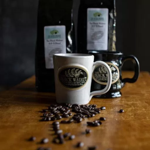 Coffee/tea facilities in Black Walnut B&B Inn