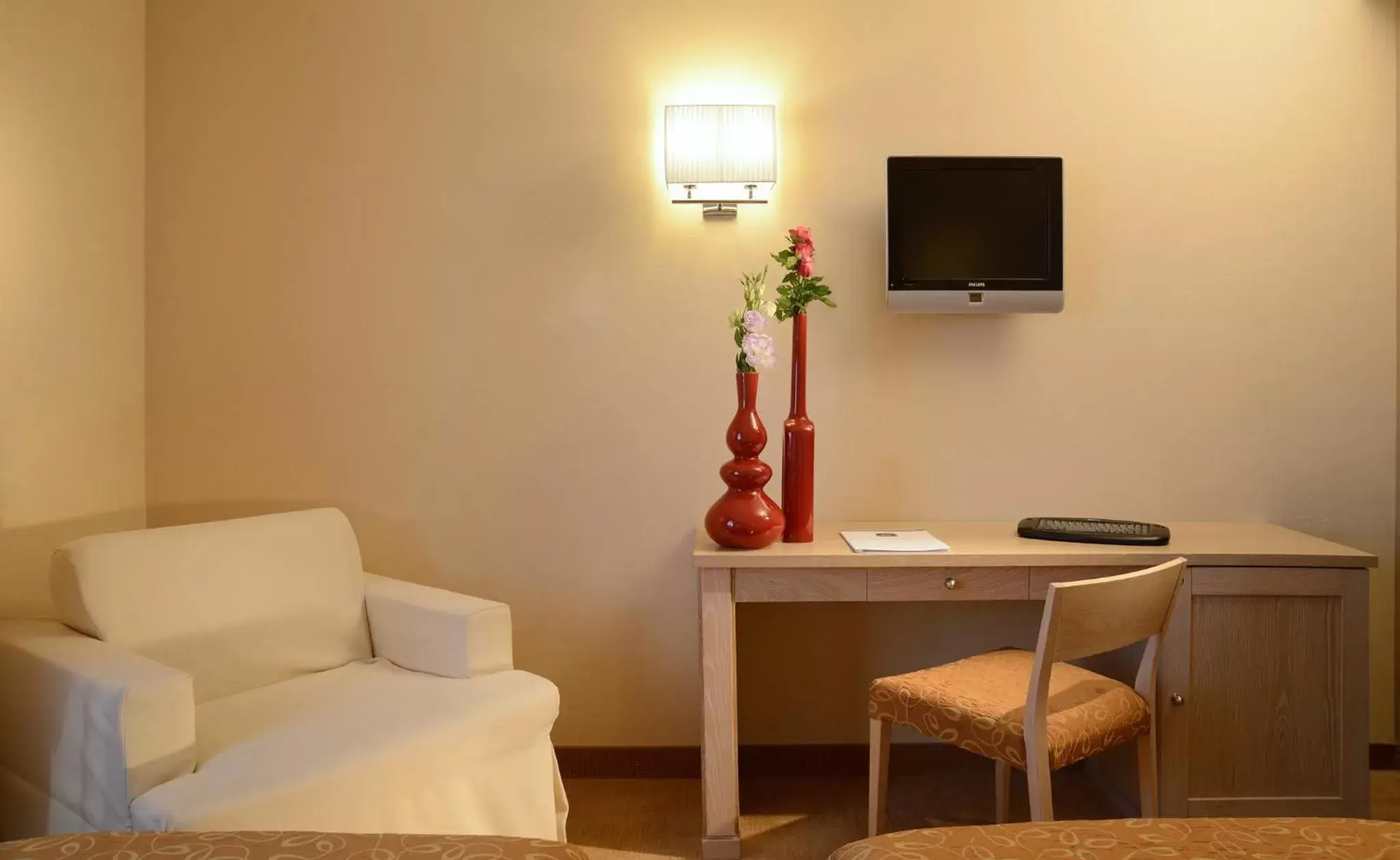 TV and multimedia, TV/Entertainment Center in Best Western Hotel Rome Airport