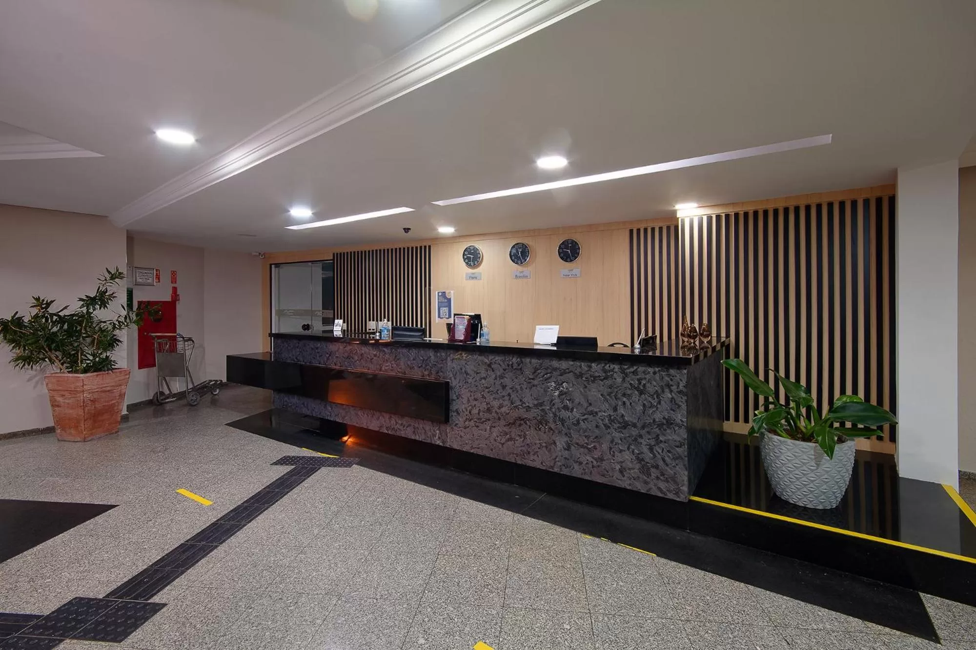 Lobby or reception in Fênix Hotel Campinas