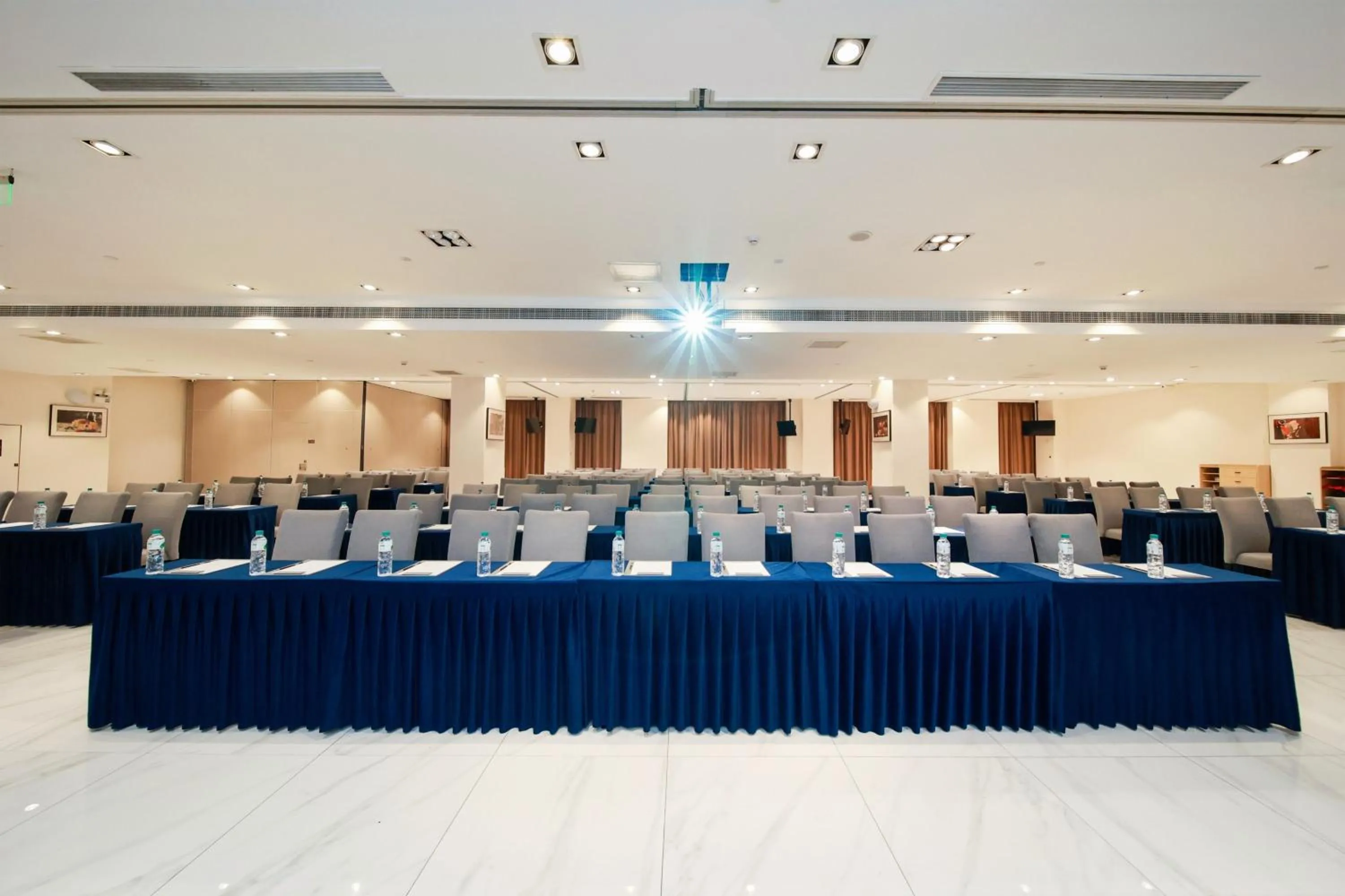 Meeting/conference room in Bridal Tea House Hotel
