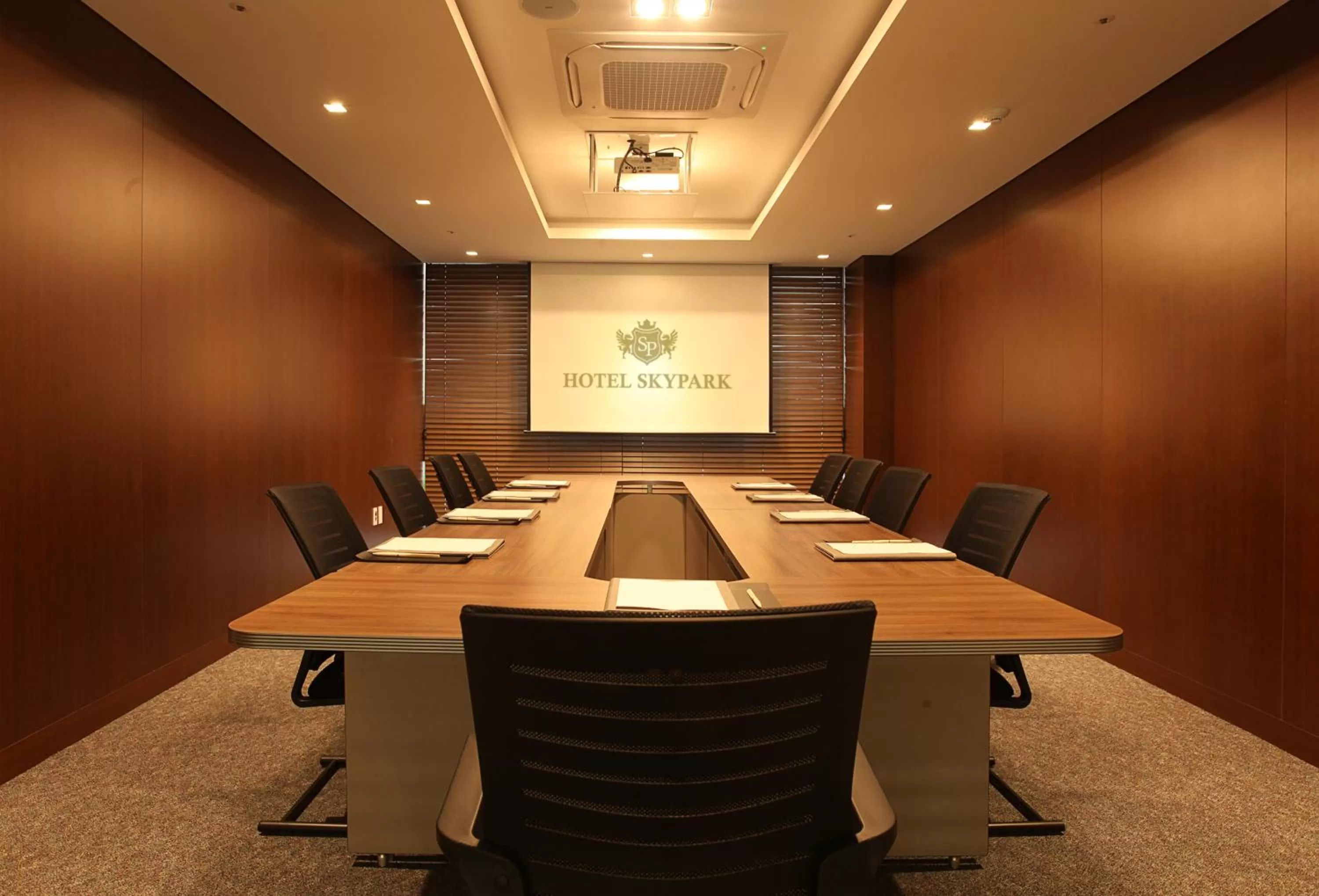 Meeting/conference room in Hotel Skypark Kingstown Dongdaemun
