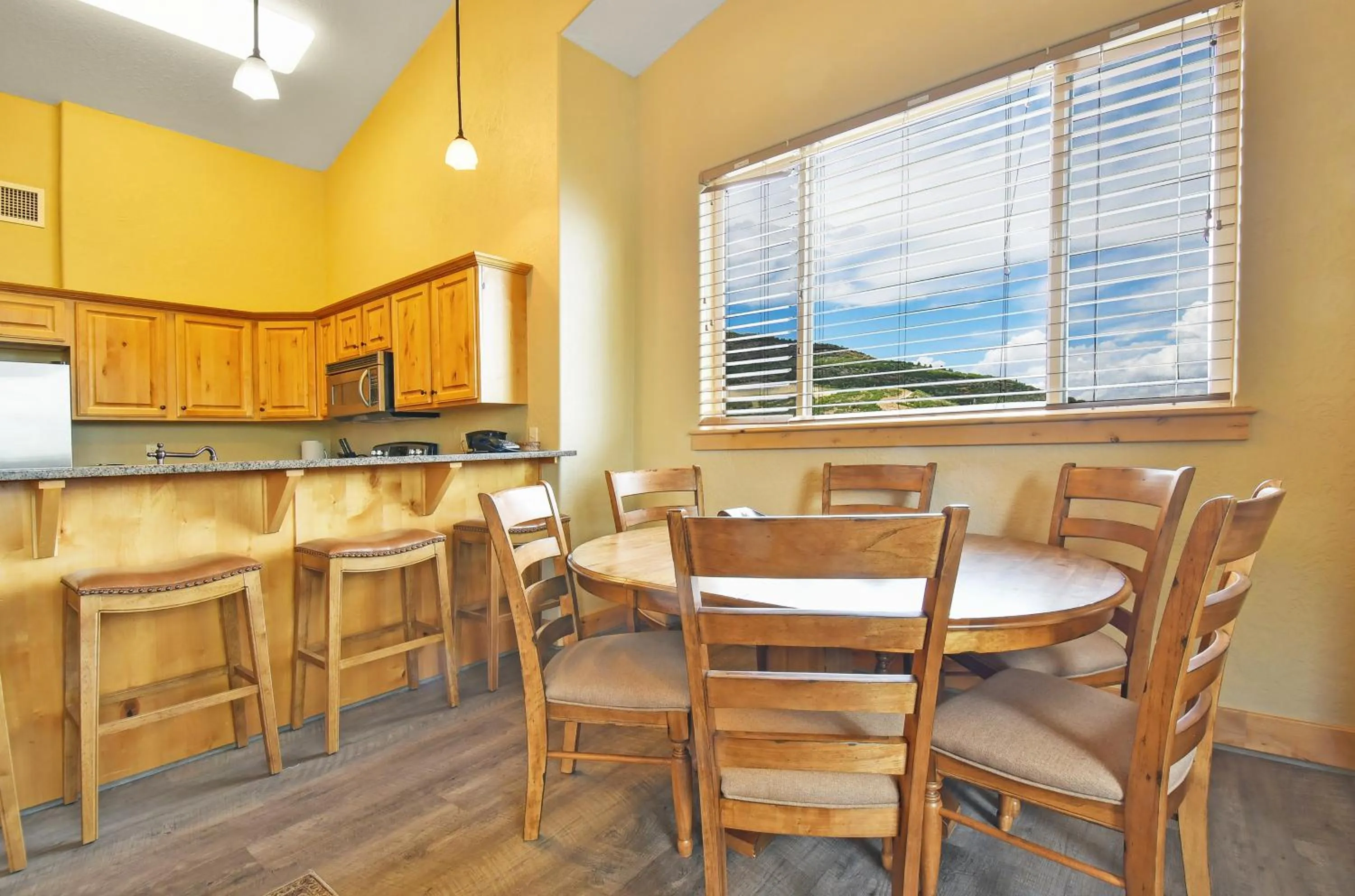 Kitchen or kitchenette in Silverado Lodge by Park City - Canyons Village