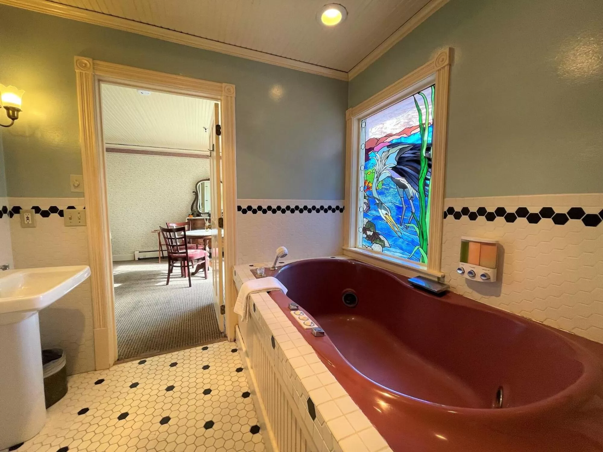 Bathroom in Orcas Hotel