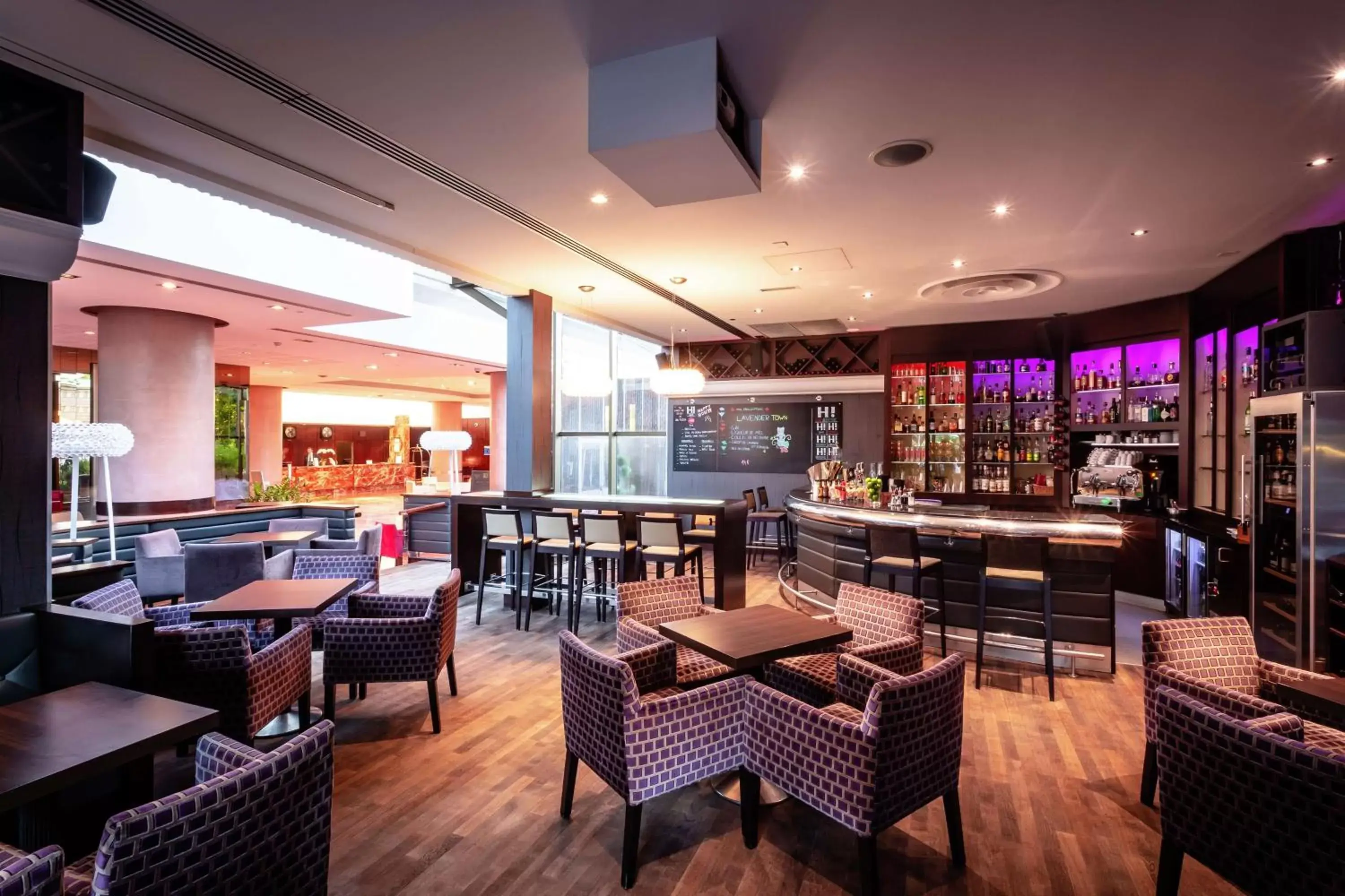 Lounge or bar, Restaurant/Places to Eat in Hilton Strasbourg