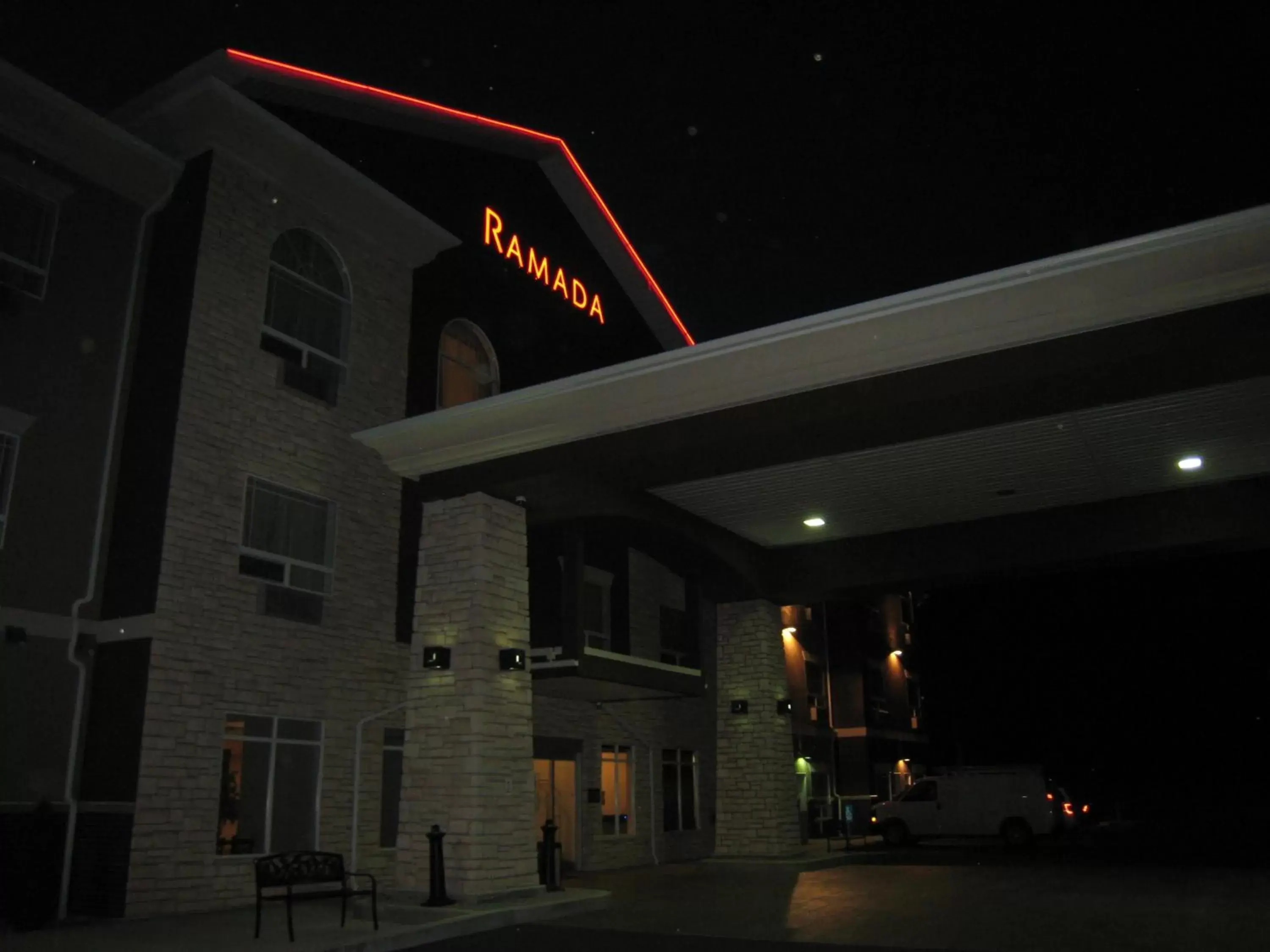 Facade/entrance in Ramada by Wyndham Creston Facade/entrance in Ramada by Wyndham Creston