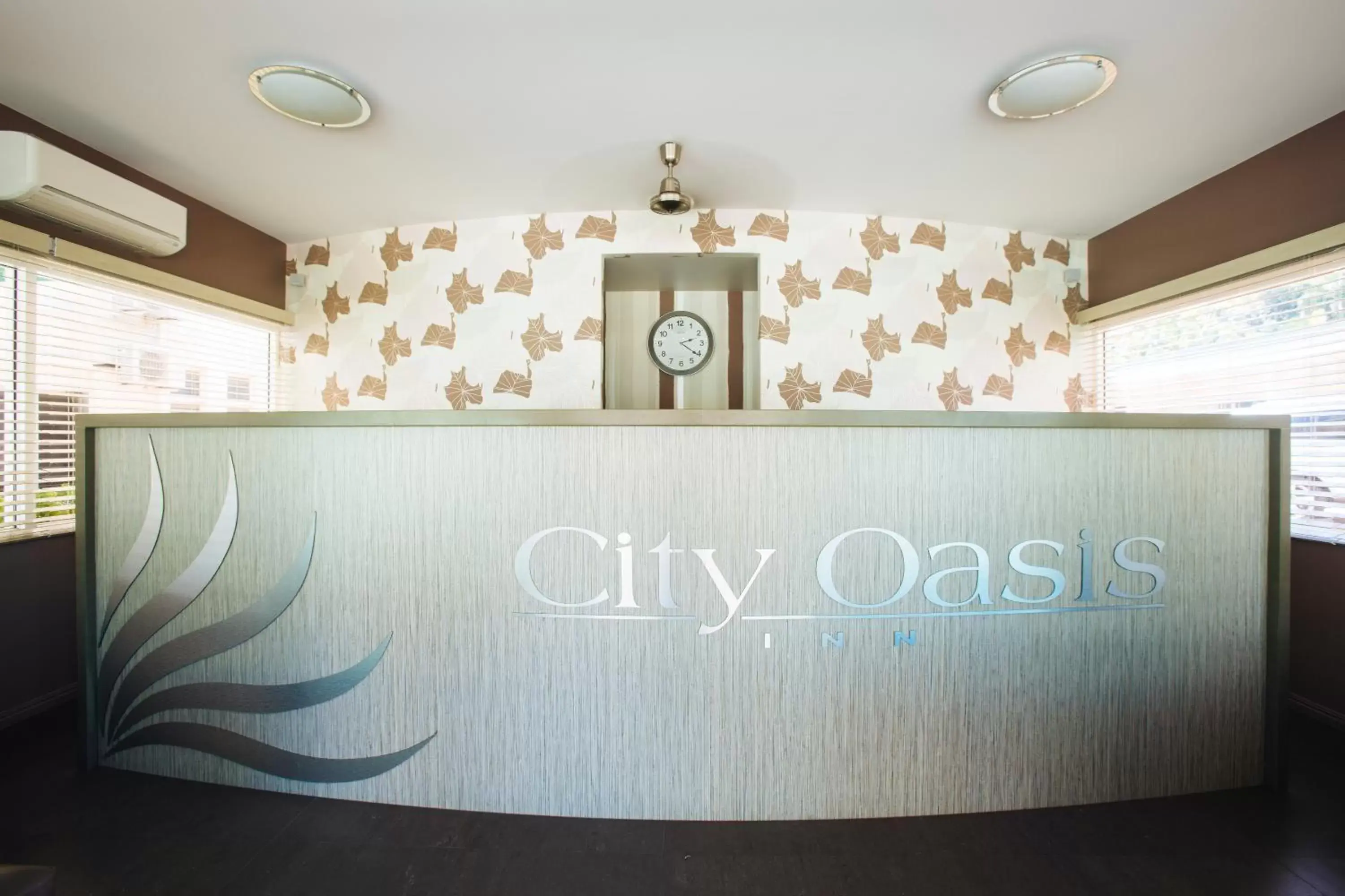 Lobby or reception in City Oasis Inn Townsville, SureStay Collection by BW Lobby or reception in City Oasis Inn Townsville, SureStay Collection by BW
