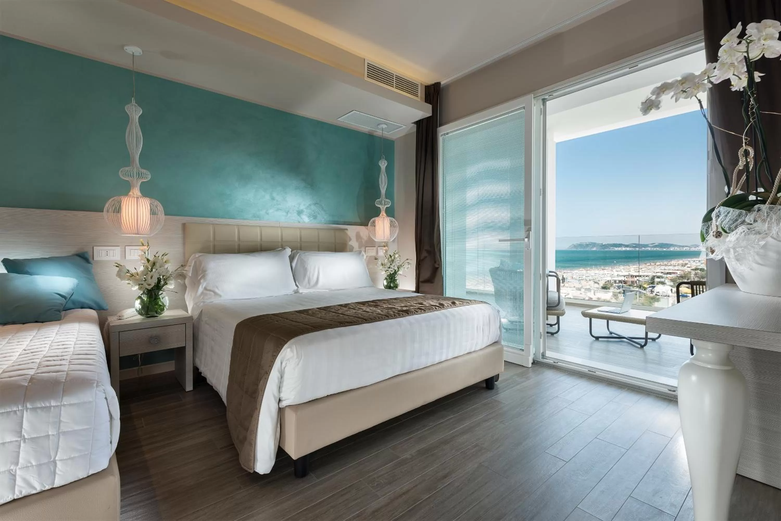 Bedroom, Bed in Hotel Ambasciatori