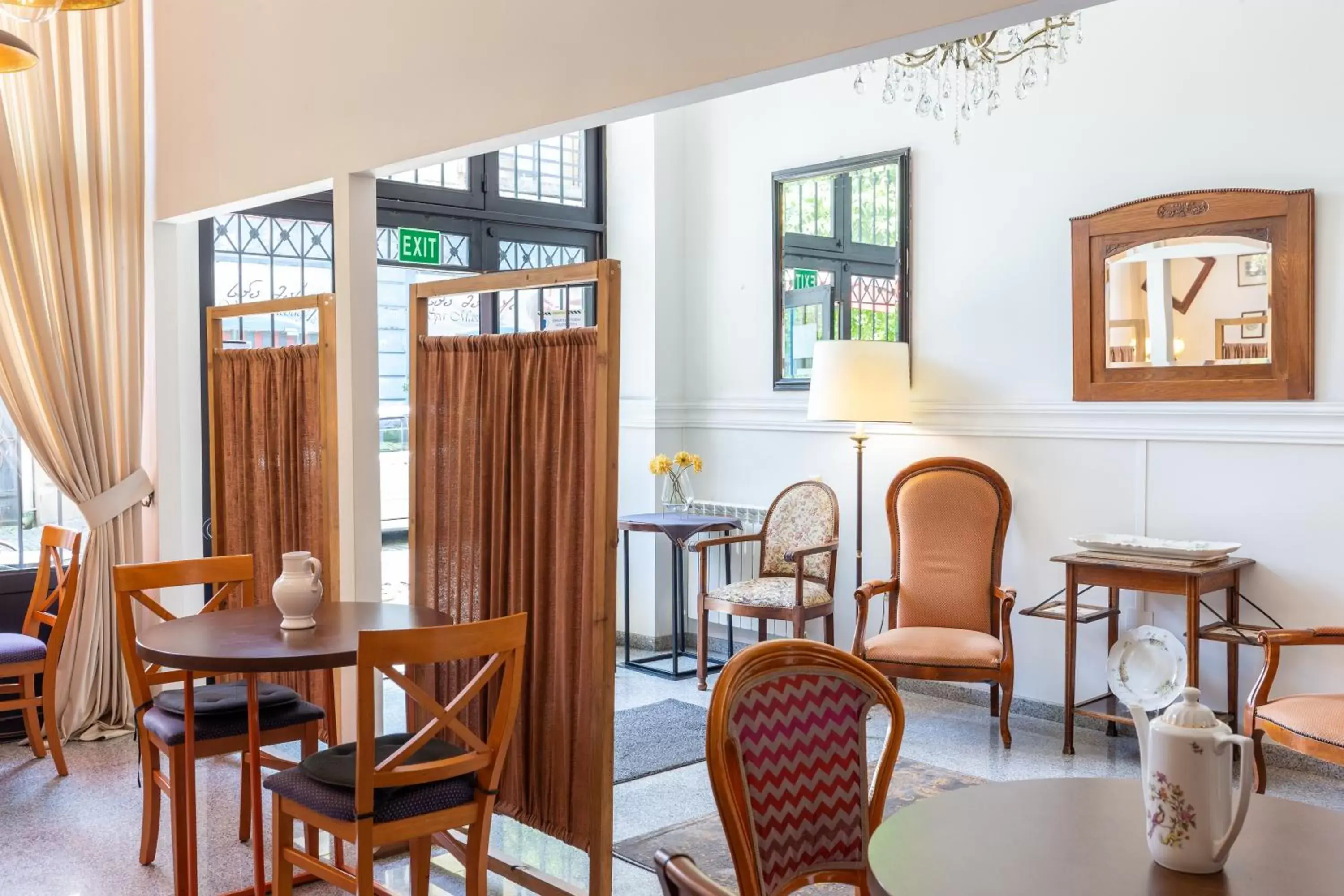 Lobby or reception in Hotel N16 Lobby or reception in Hotel N16