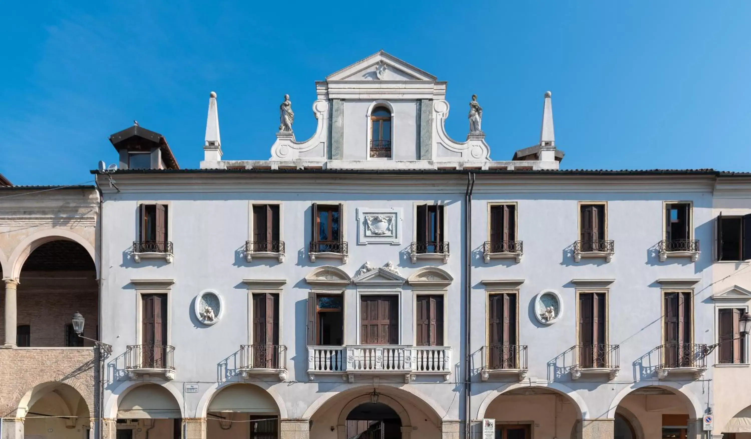 Summer, Property Building in Hotel Casa Del Pellegrino