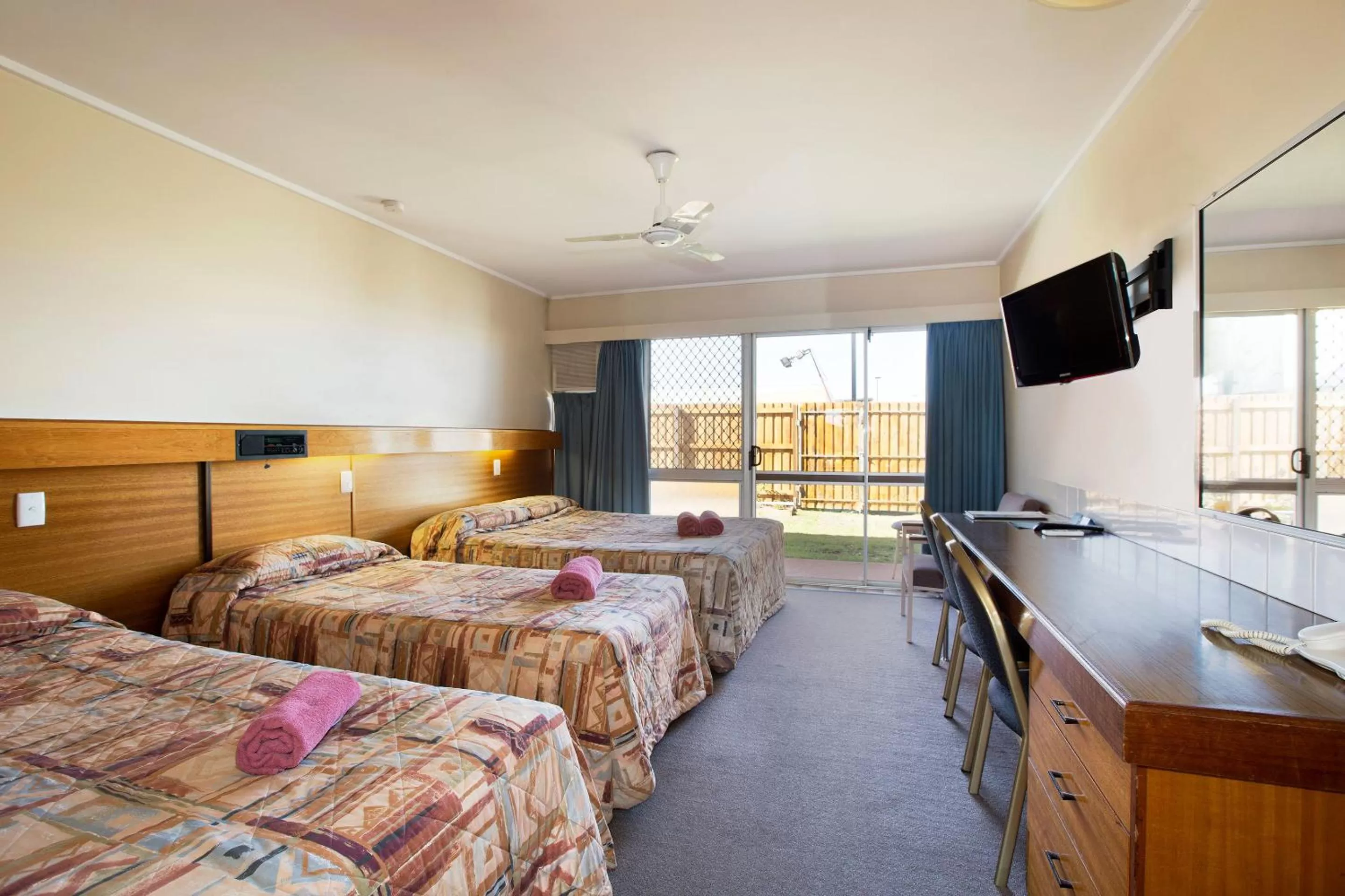 Economy Family Room in Wilsonton Hotel Toowoomba